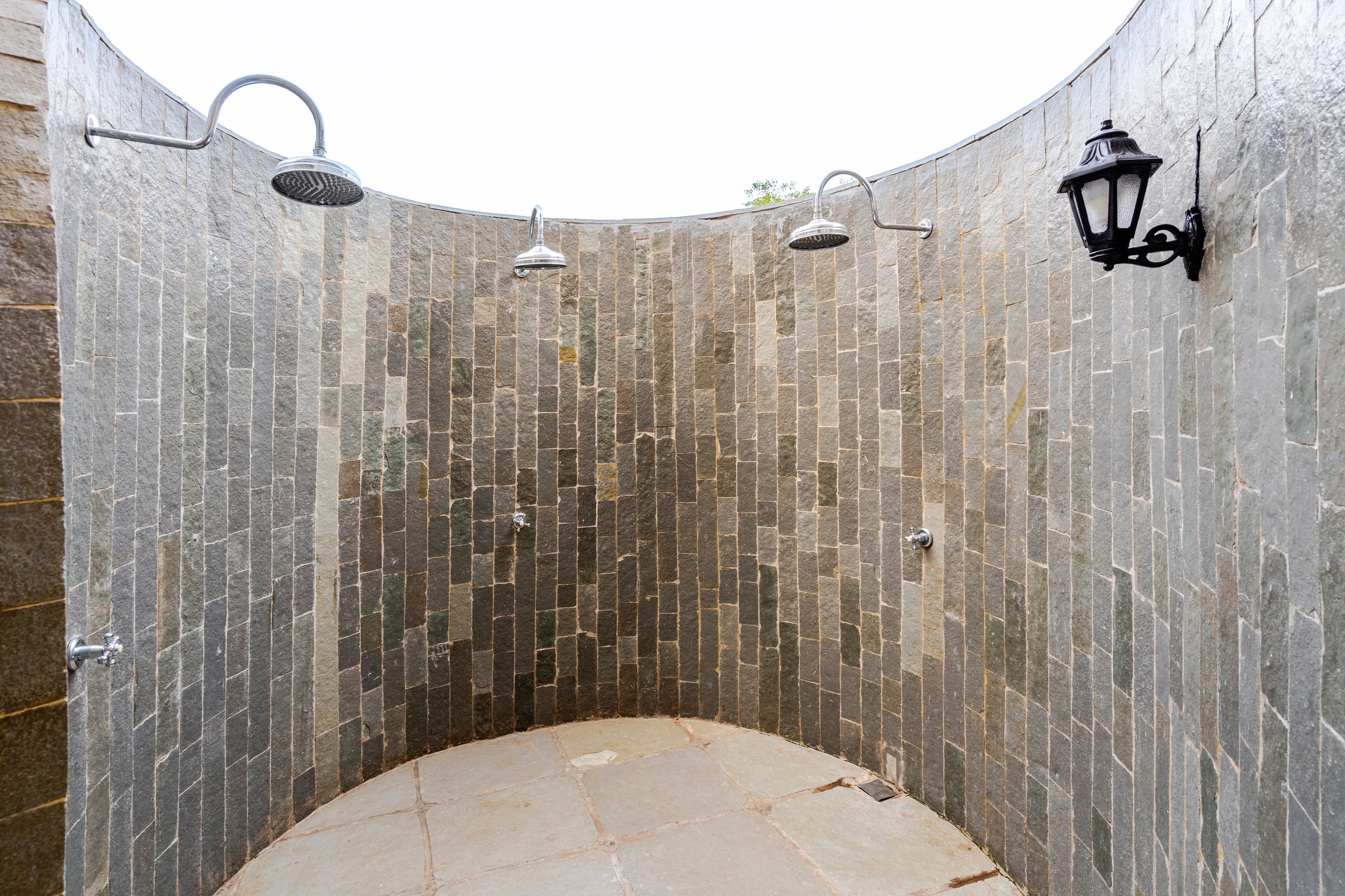 C 101 by Alira Stays | 1Bhk | Near Candolim | Pool 20