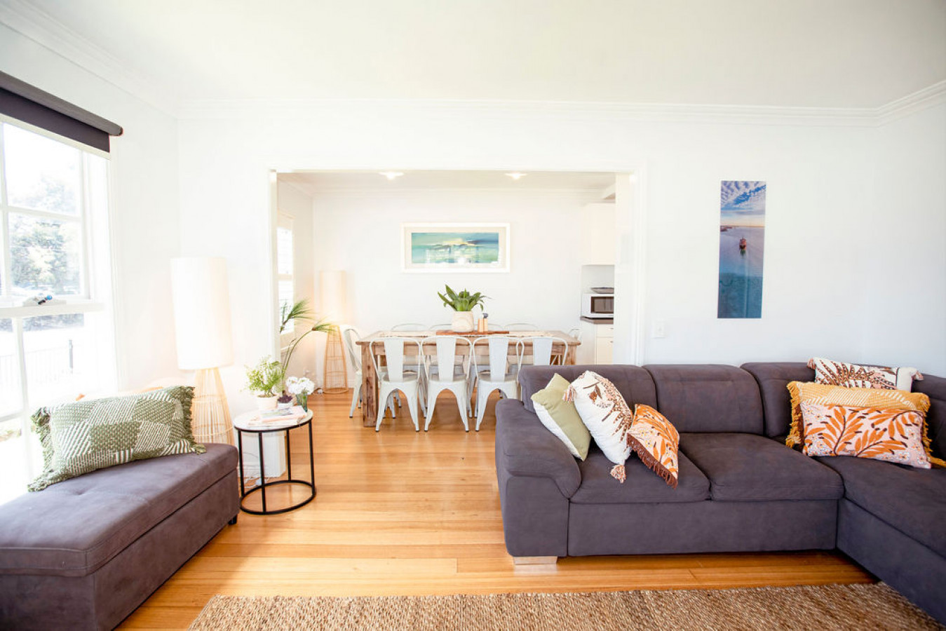 Beachside Getaway Bay Views North Shore VIC Sleeps 12 Free Wifi