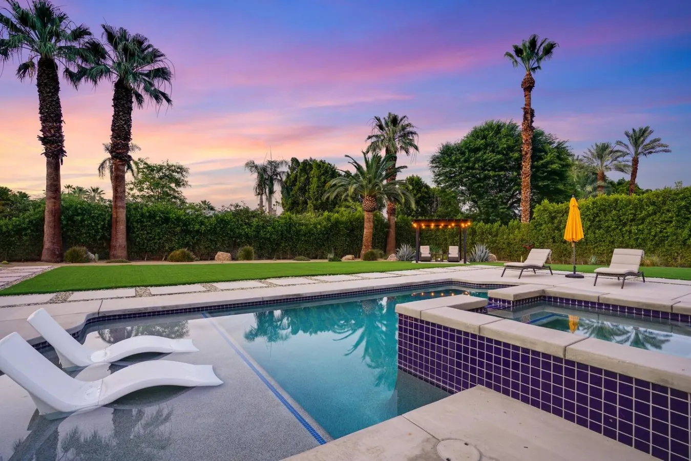 The Barbara: Luxury Home Saltwater Pool, Huge Yard