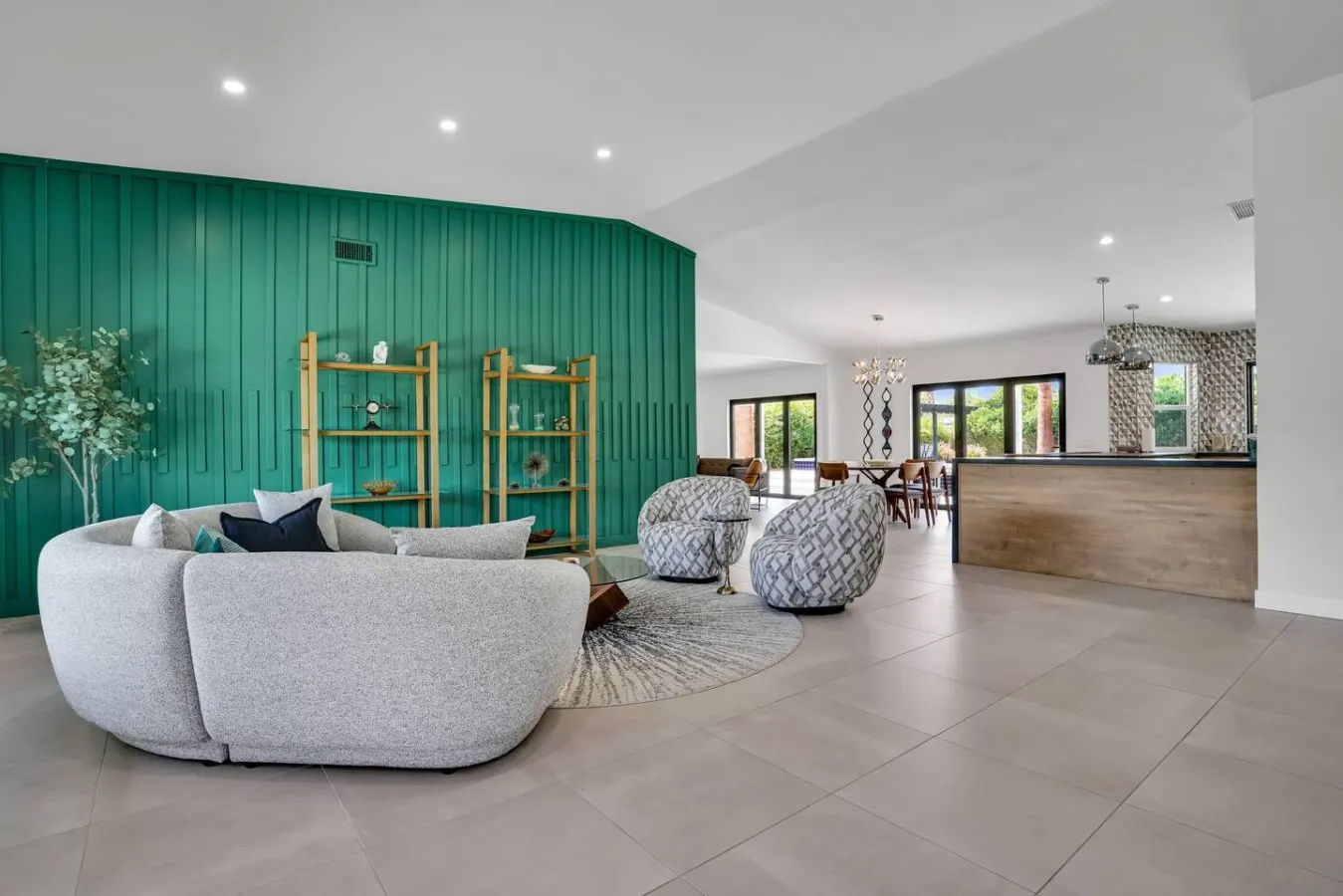 The Barbara: Luxury Home Saltwater Pool, Huge Yard 10