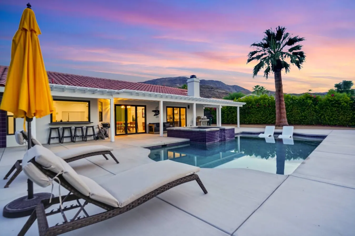 The Barbara: Luxury Home Saltwater Pool, Huge Yard 16