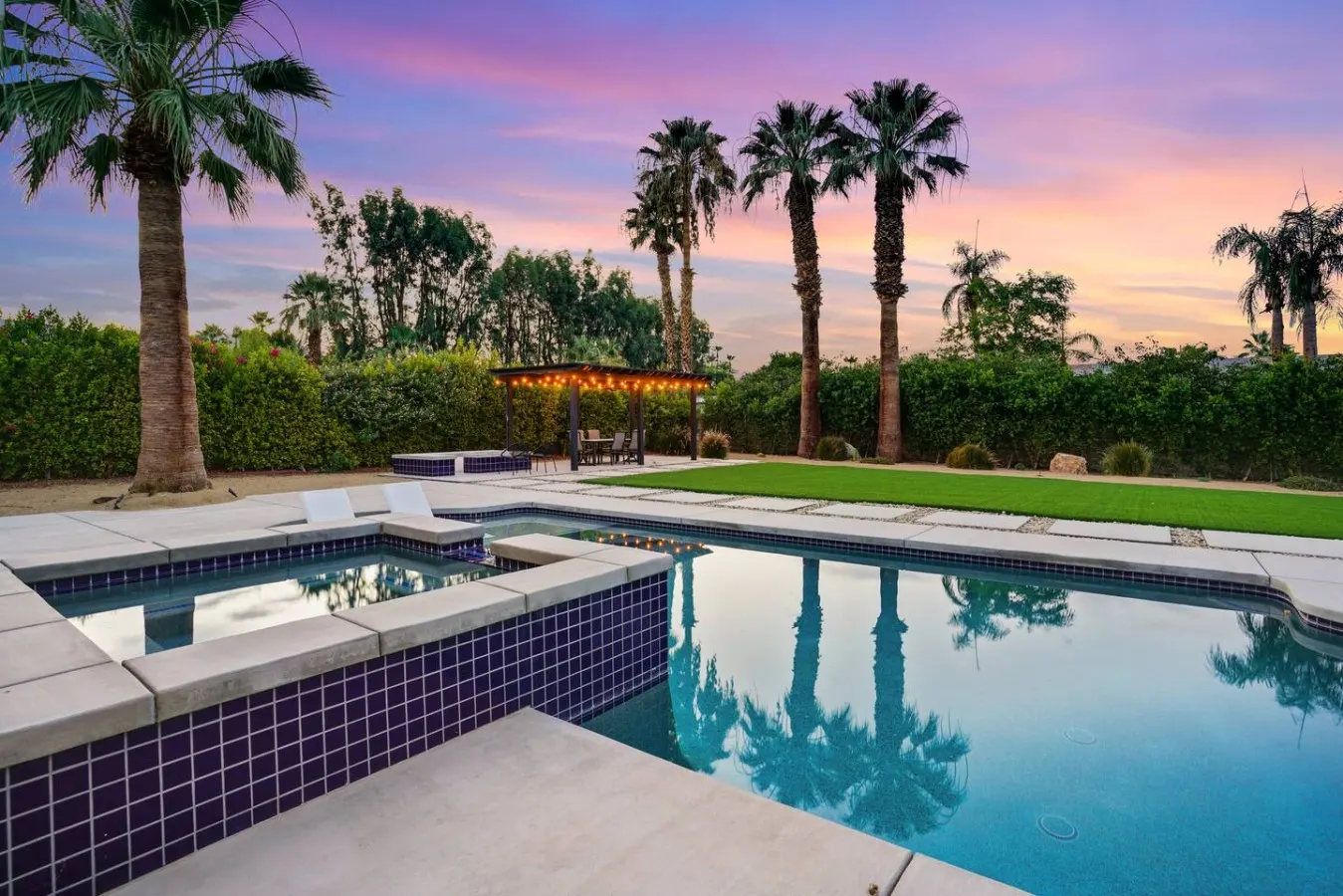 The Barbara: Luxury Home Saltwater Pool, Huge Yard 19