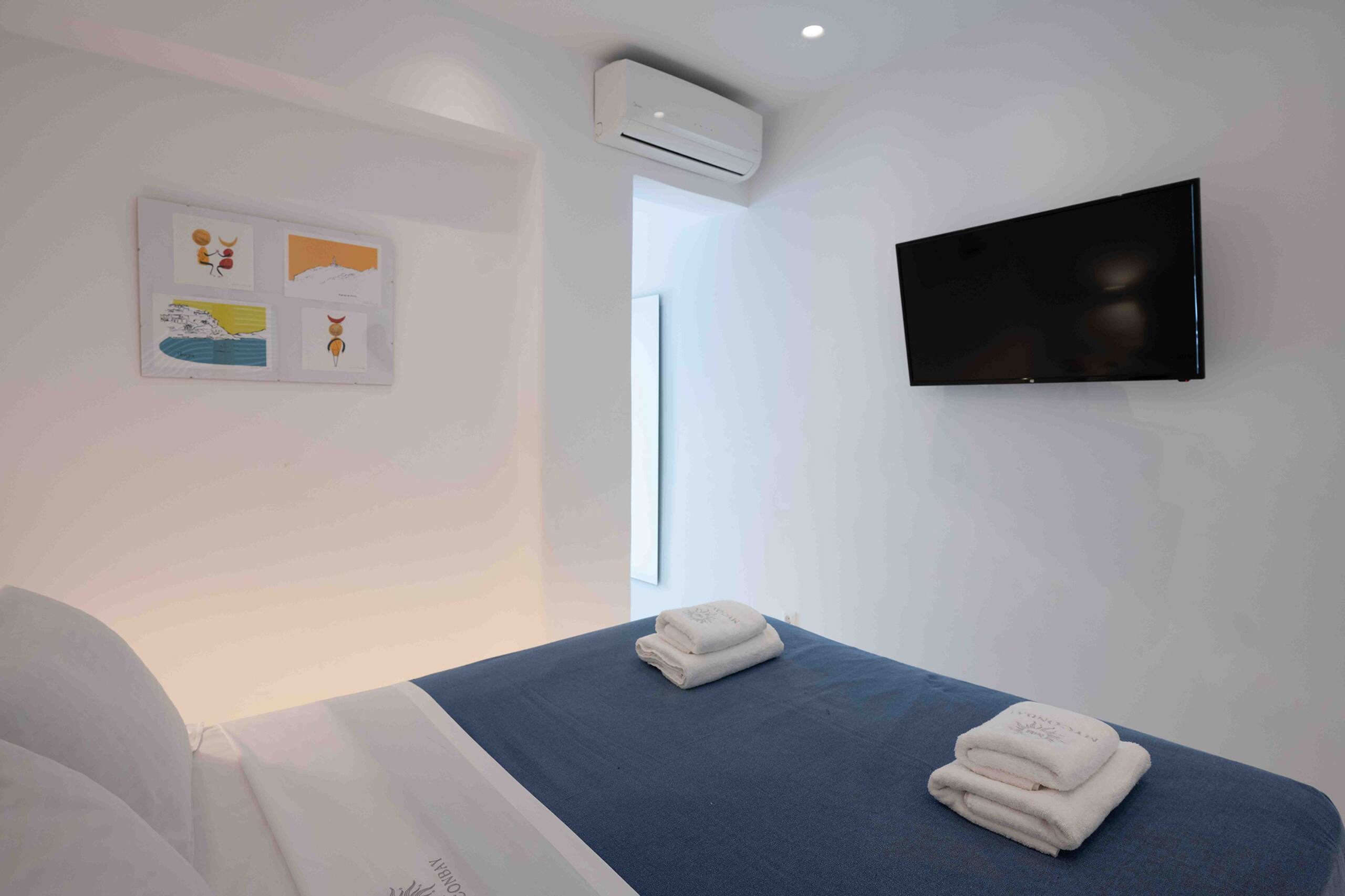 Hyades -  Downtown Suites No 1 , Mykonos Town 17