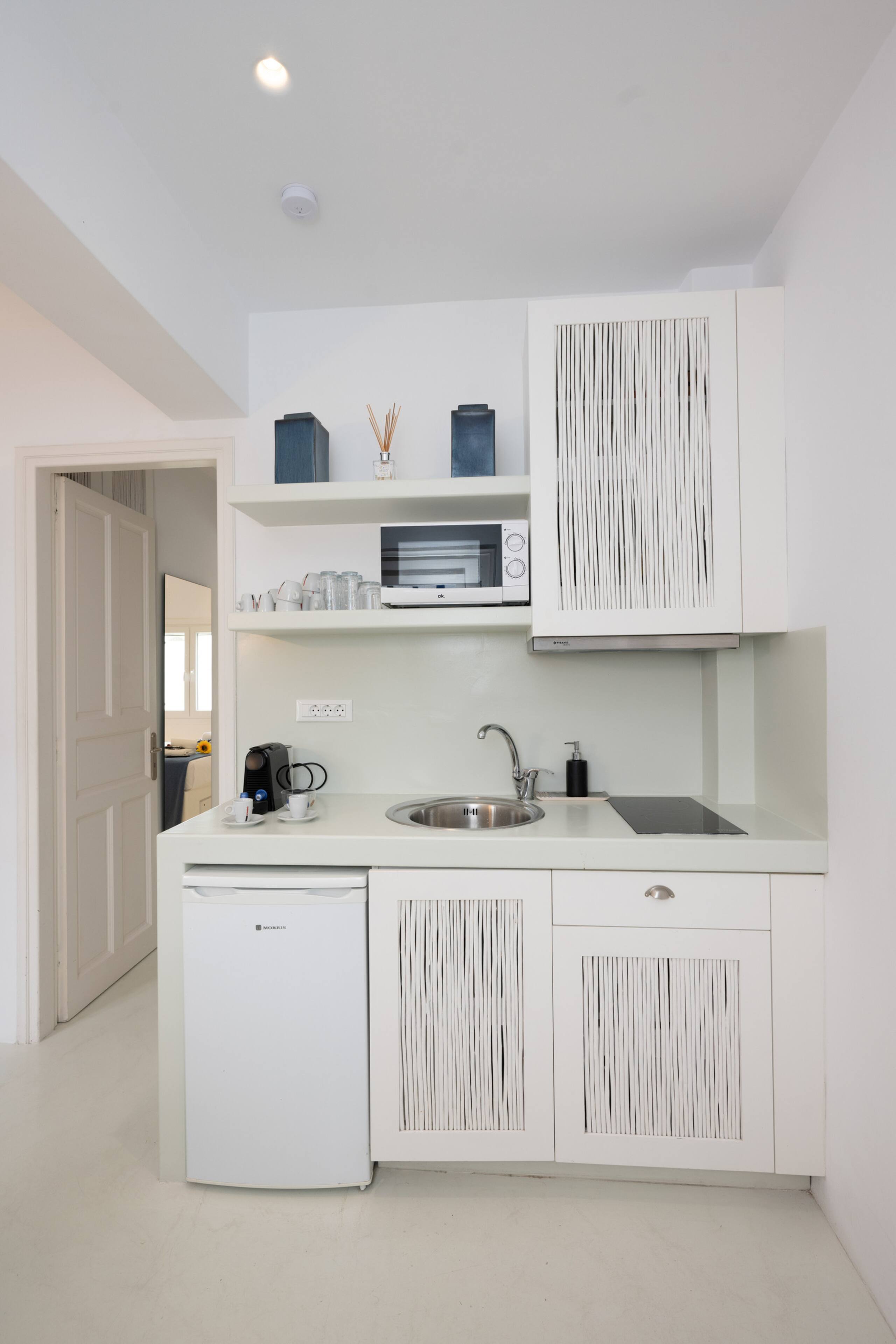 Hyades -  Downtown Suites No 1 , Mykonos Town 10