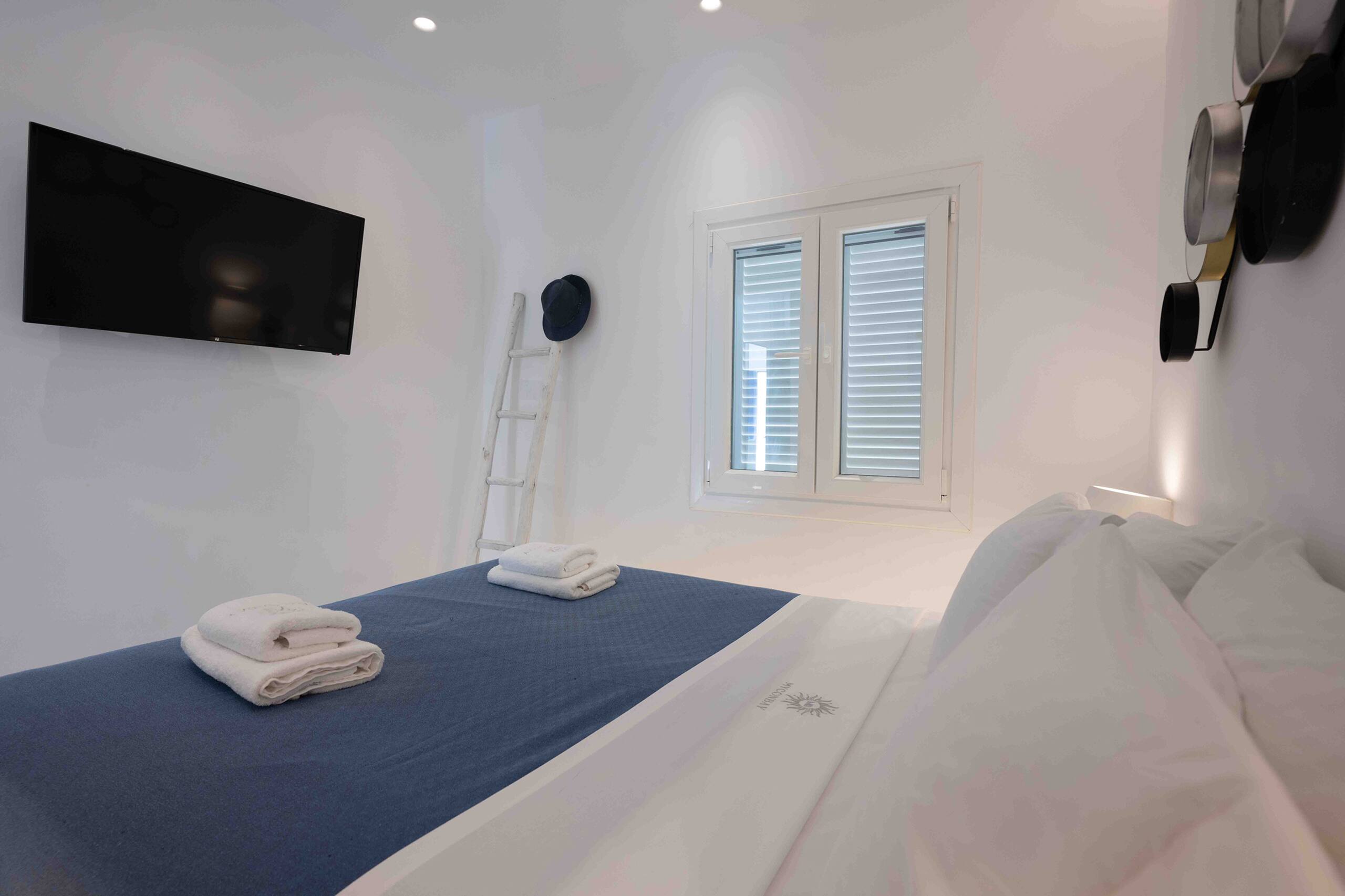 Hyades -  Downtown Suites No 1 , Mykonos Town 18