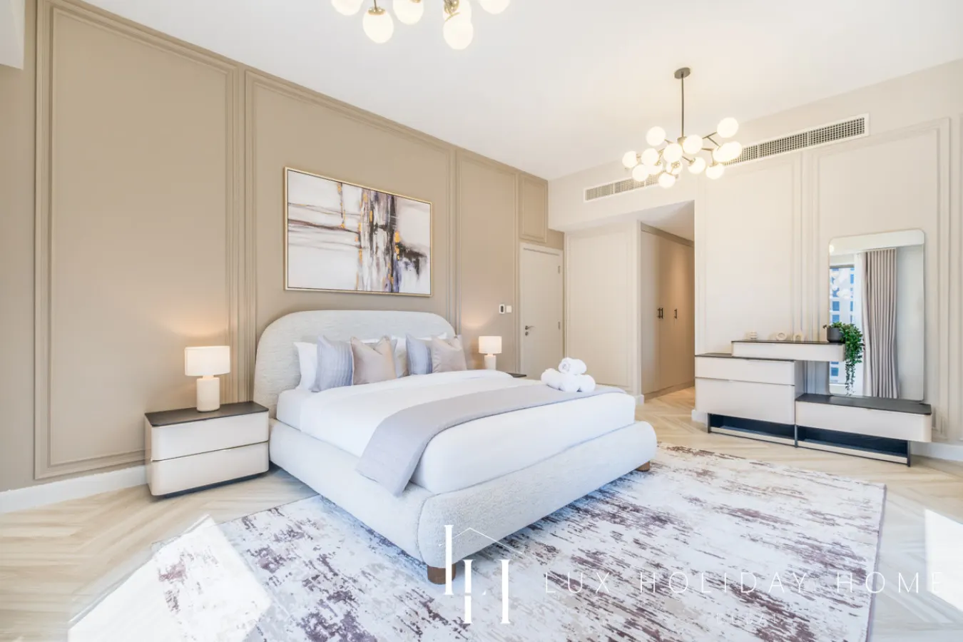 LUX The Luxurious Central JBR Suite 2 19