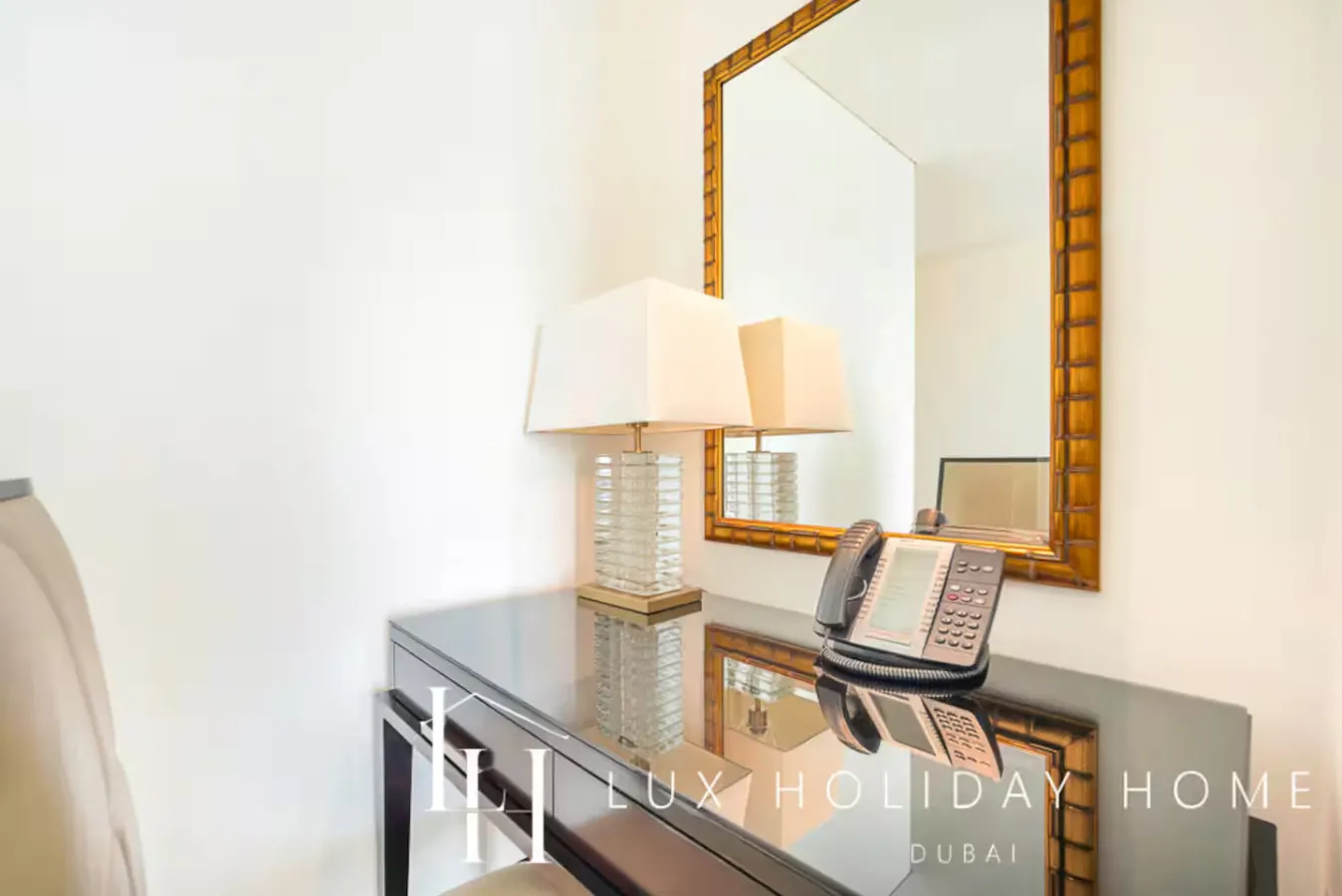 LUX The JW Marina Suite 9
