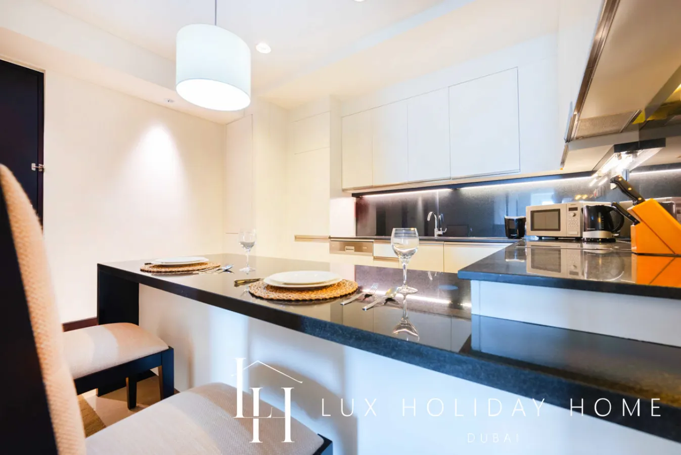 LUX The JW Marina Suite 13