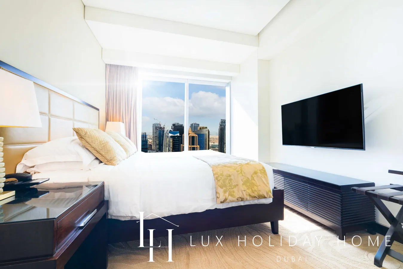 LUX The JW Marina Suite 14