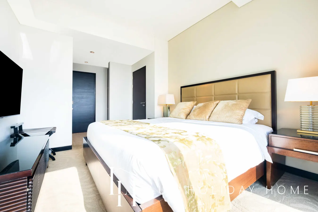 LUX The JW Marina Suite 15