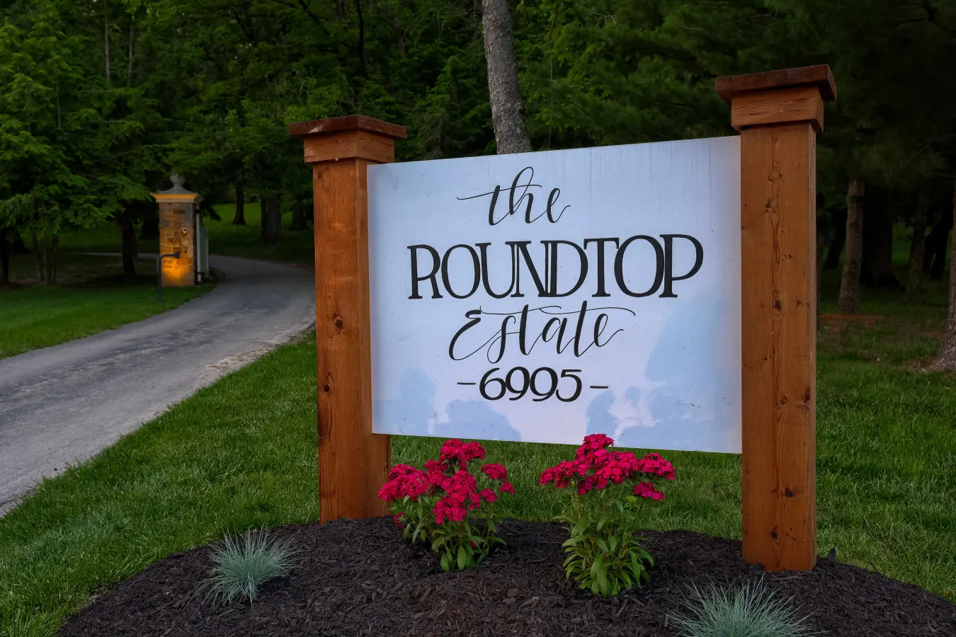 Stone Cottage at Roundtop Estate (romantic couples Retreat) 14