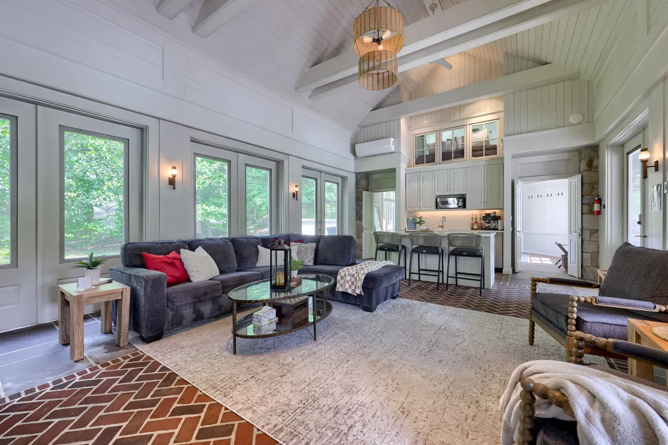 Stone Cottage at Roundtop Estate (romantic couples Retreat) 15