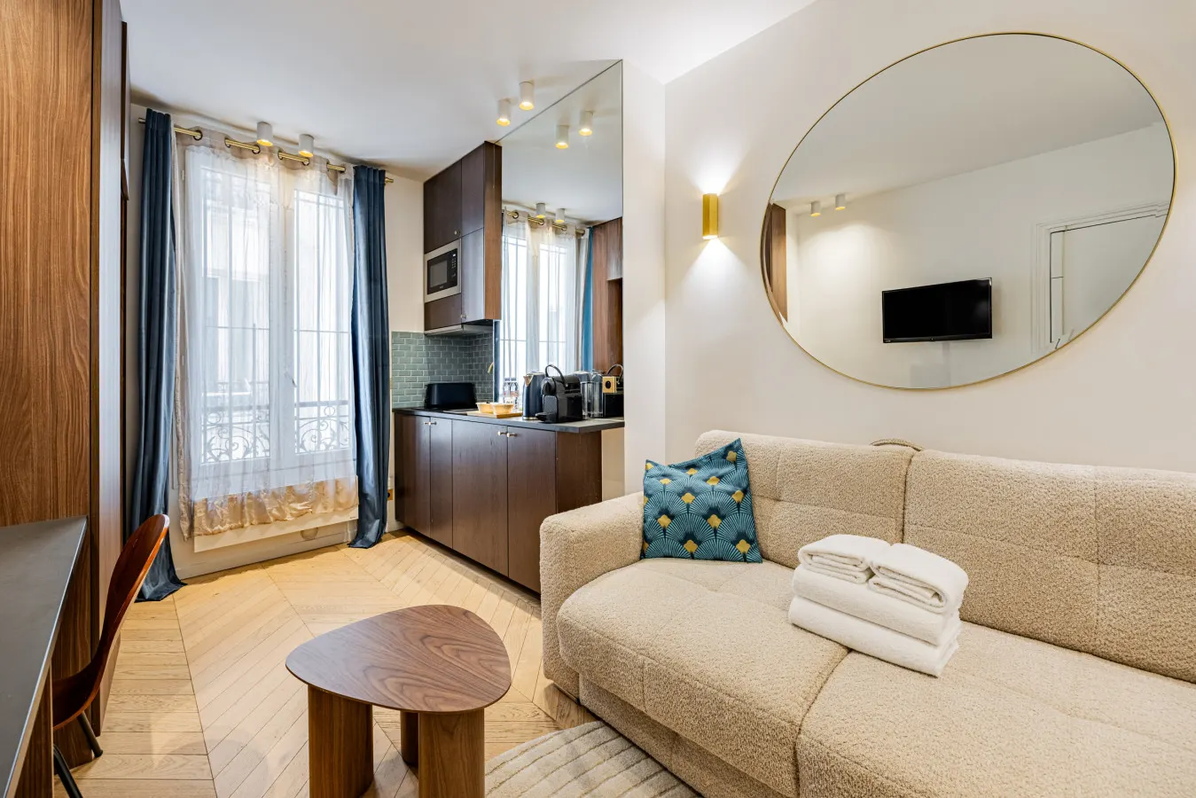 Studio Père Lachaise Paris 20eme