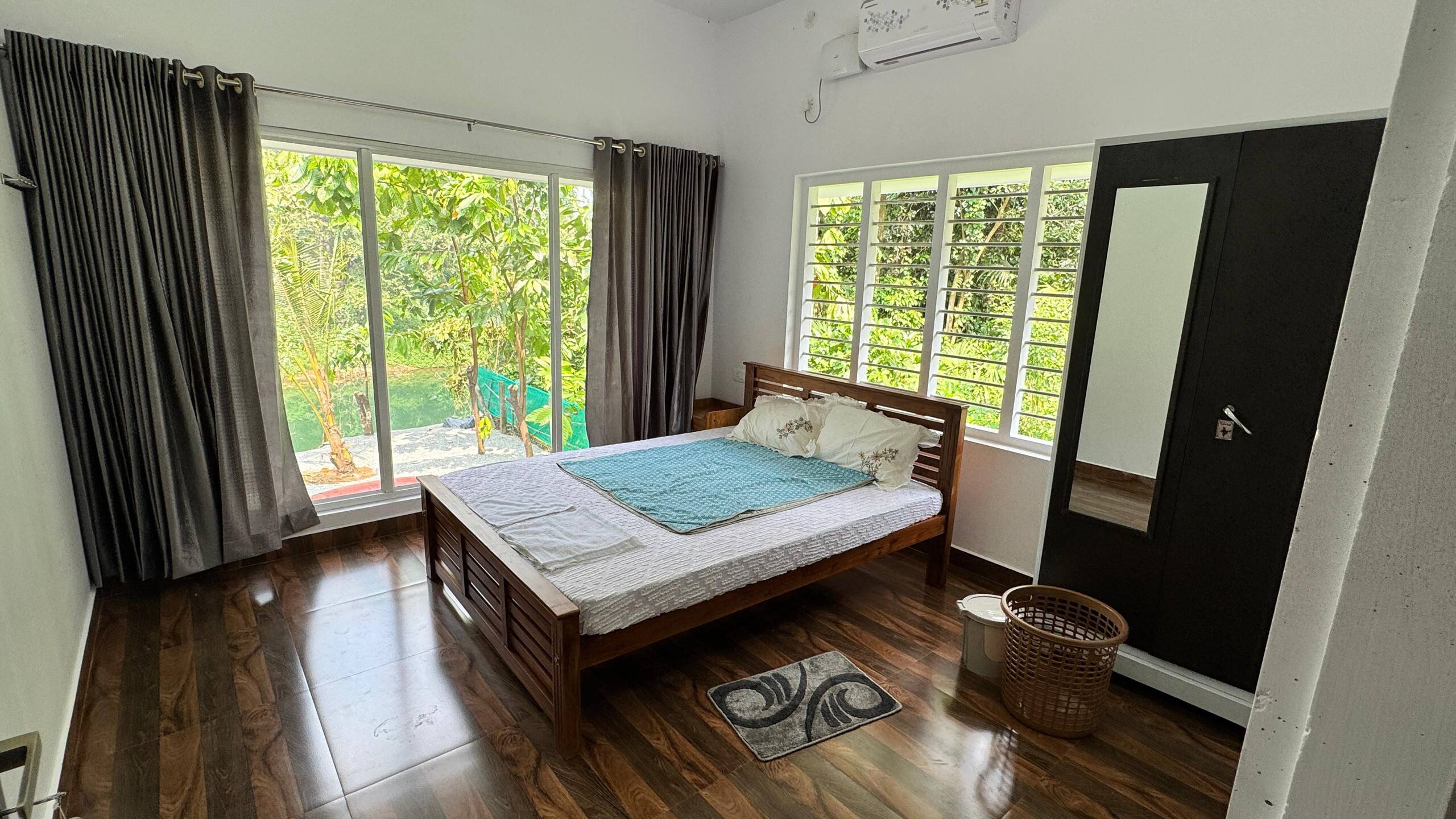 Riverside House in PALA TOWN With 2 AC bedrooms 10