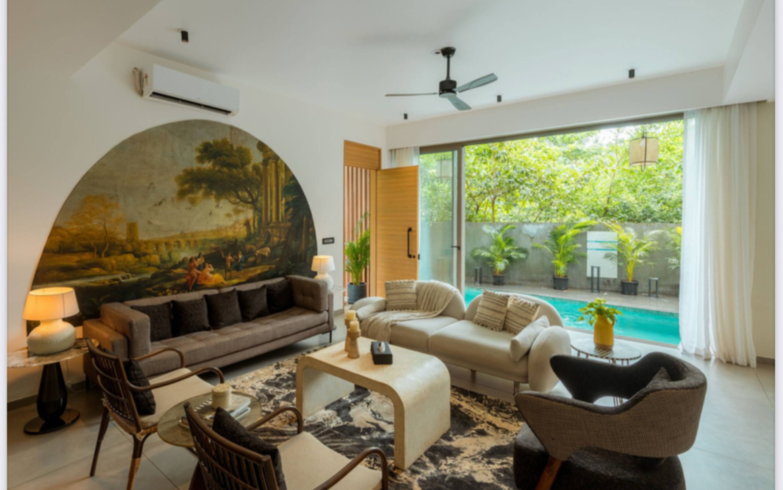 Banyan tree Villa- caretaker / pool / garden 6