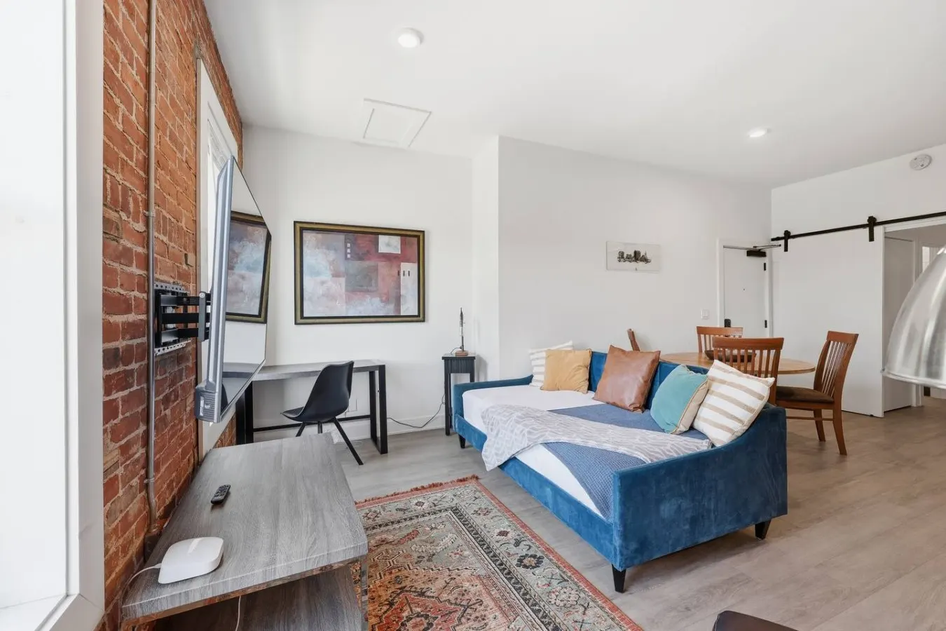 Olde Towne East Loft Brick, Workspace, Laundry 18