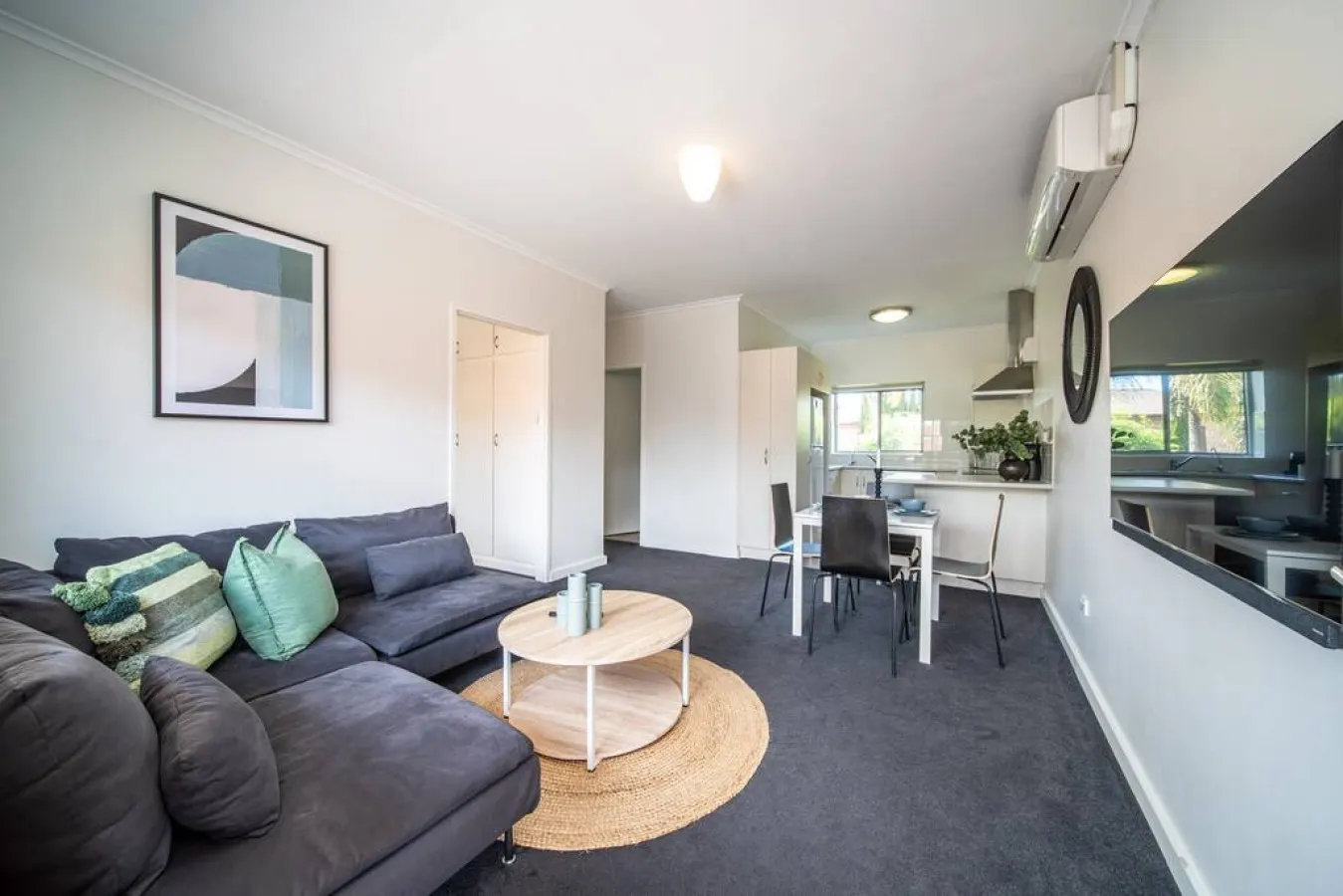Clouds on Francis—Cosy Comfort off Melbourne St 8