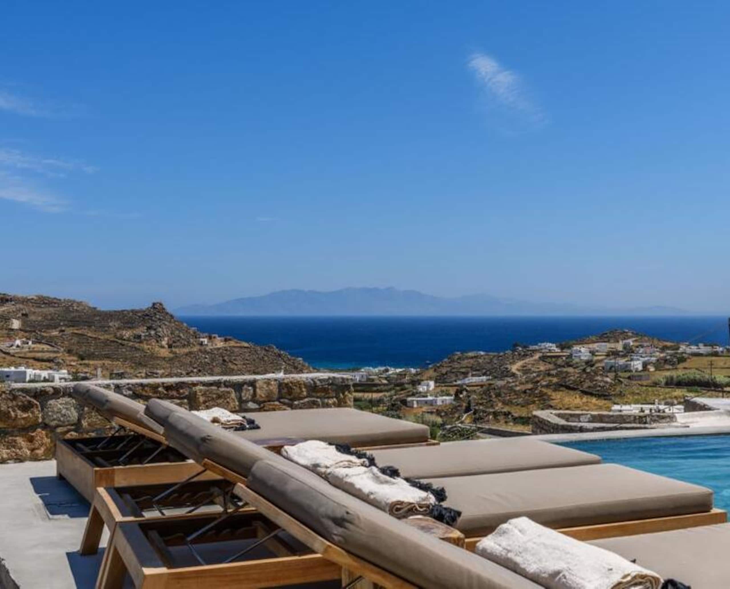 Elements Mykonos | Villa with pool near Scorpios 8