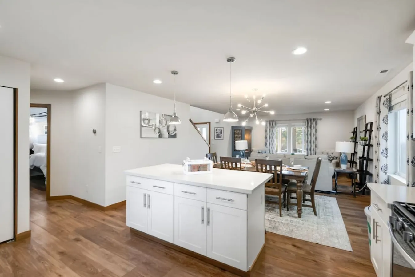 Lovely Family Gem ~ 10mins to Downtown 19