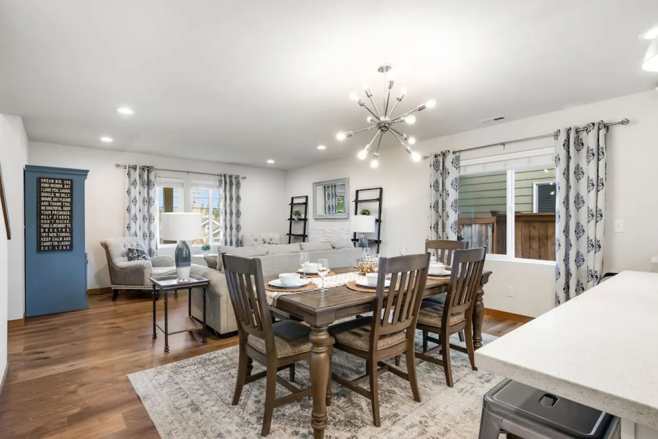 Lovely Family Gem ~ 10mins to Downtown 7