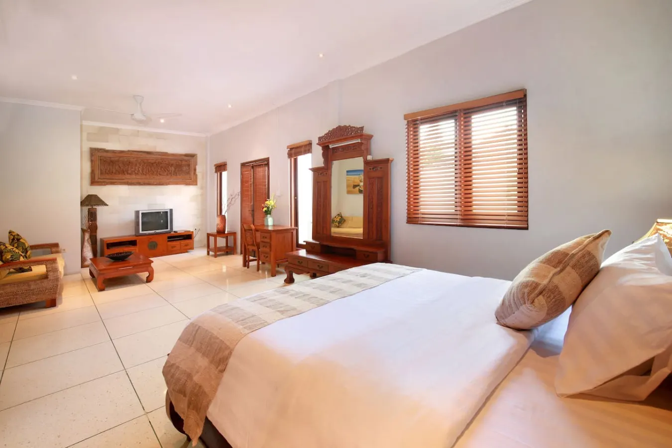 Legian Blue Ocean Villa 11
