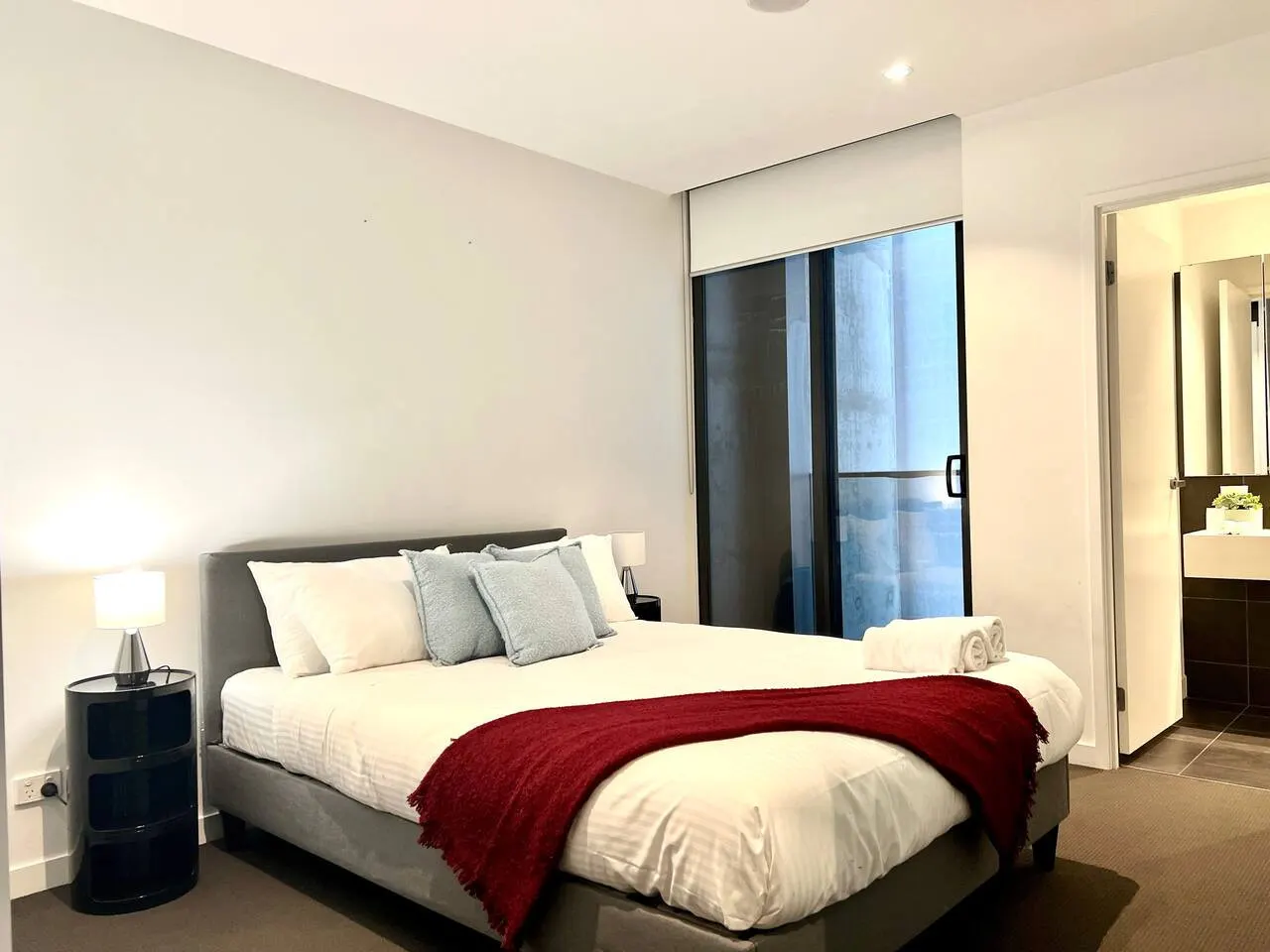 3BR City View Apartment @ CBD 6