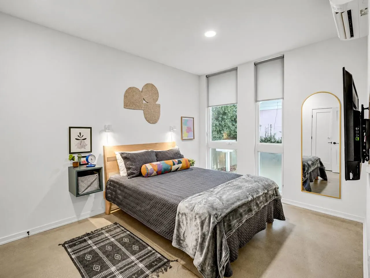 Downtown Authentic, Backyard, Rooftop, Pets OK 11