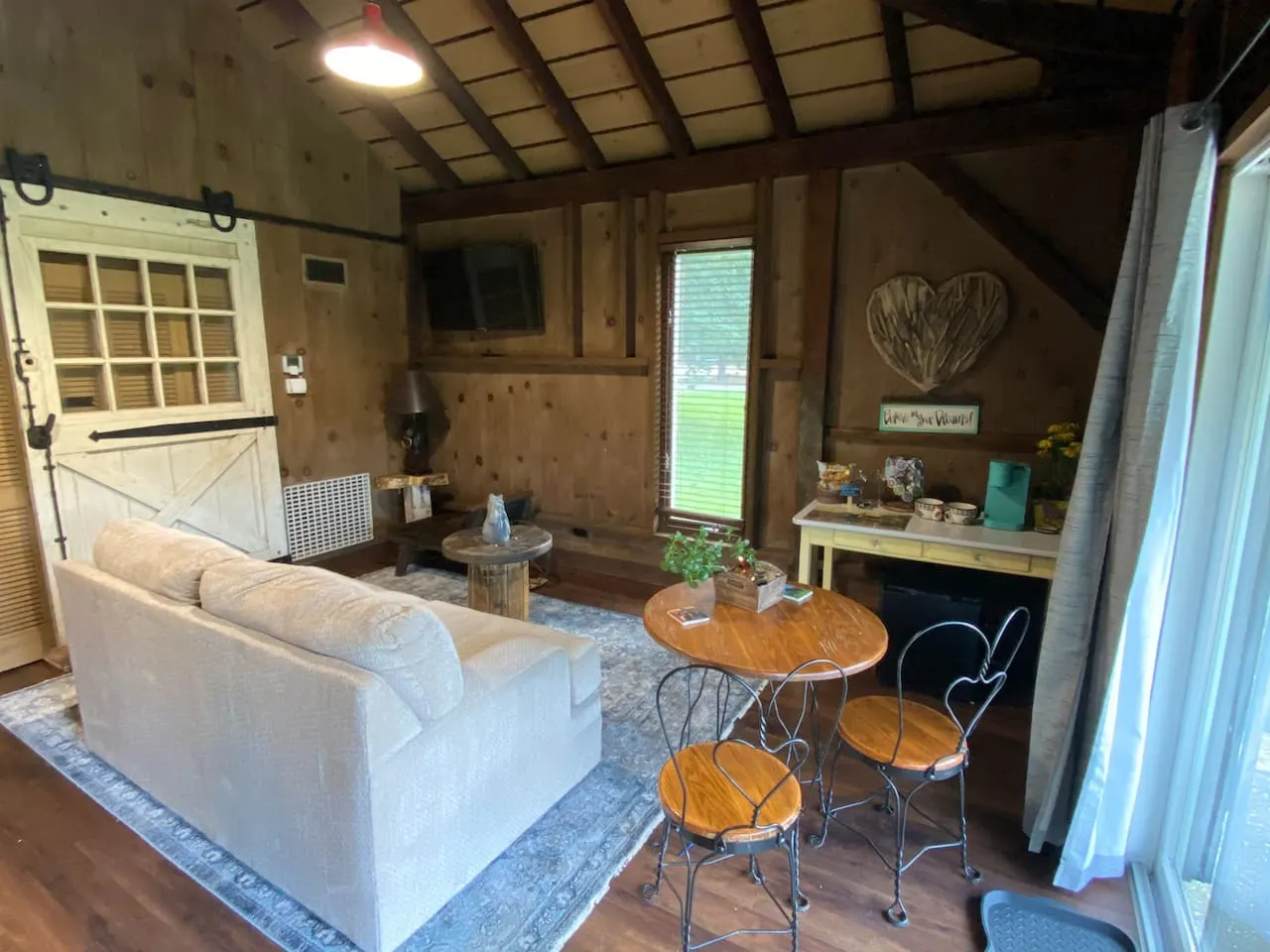 The Barn- Unique Country Setting 7