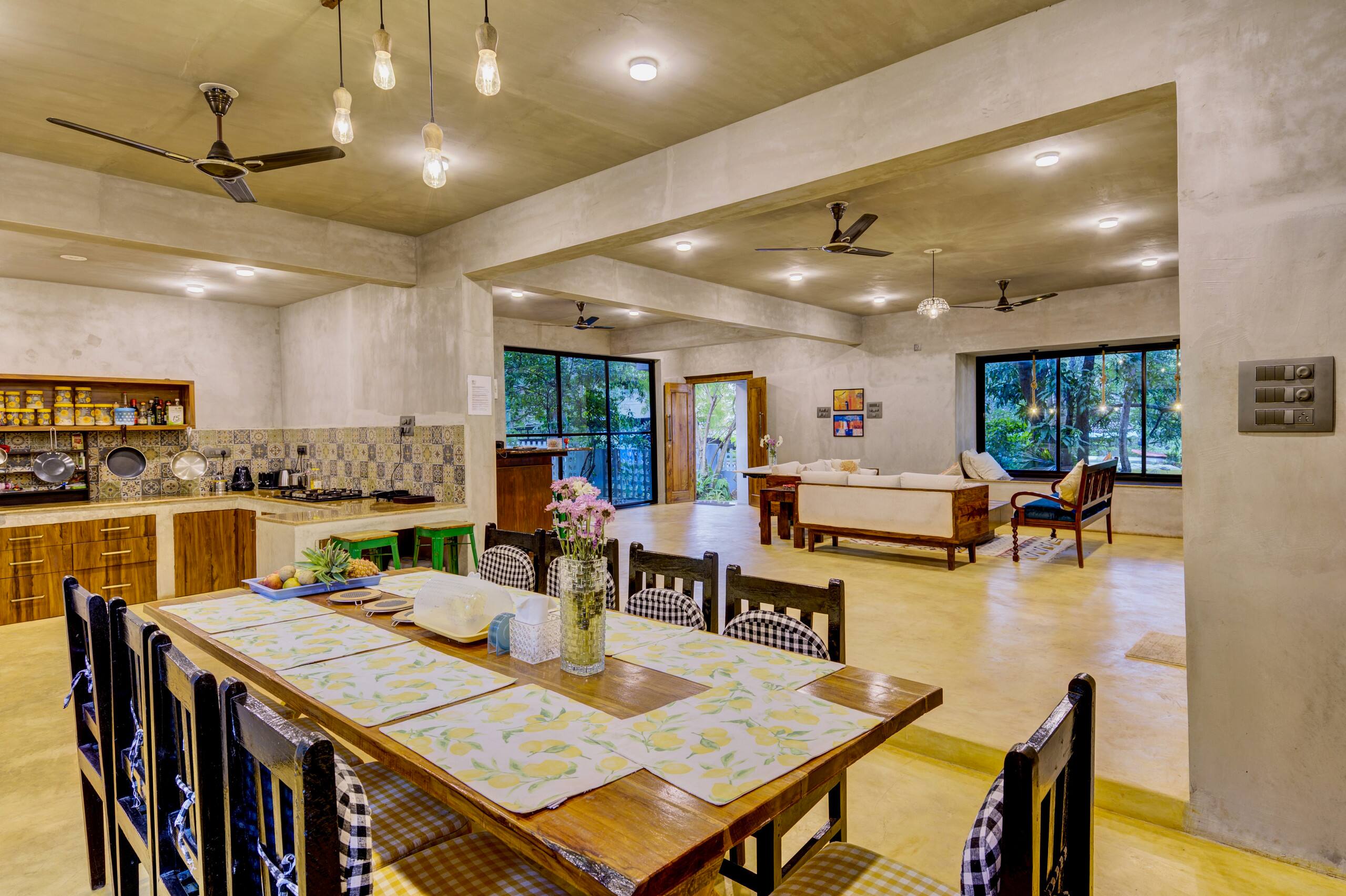 Private A/C room in spacious villa @colombhouse 12