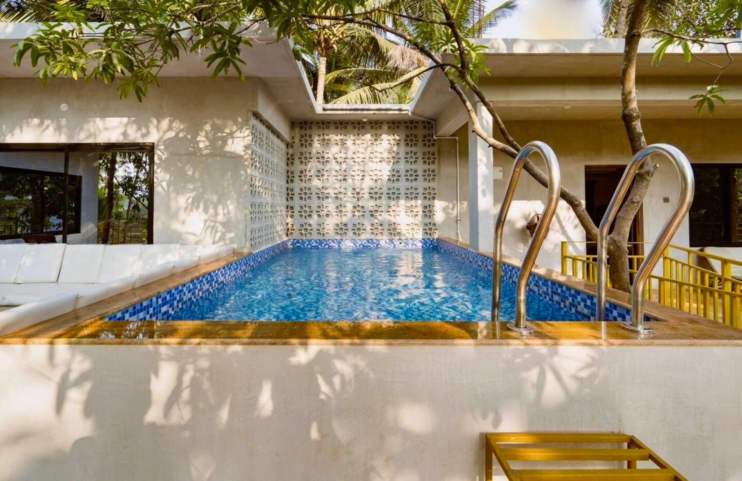 Private A/C room in spacious villa @colombhouse — photo 5