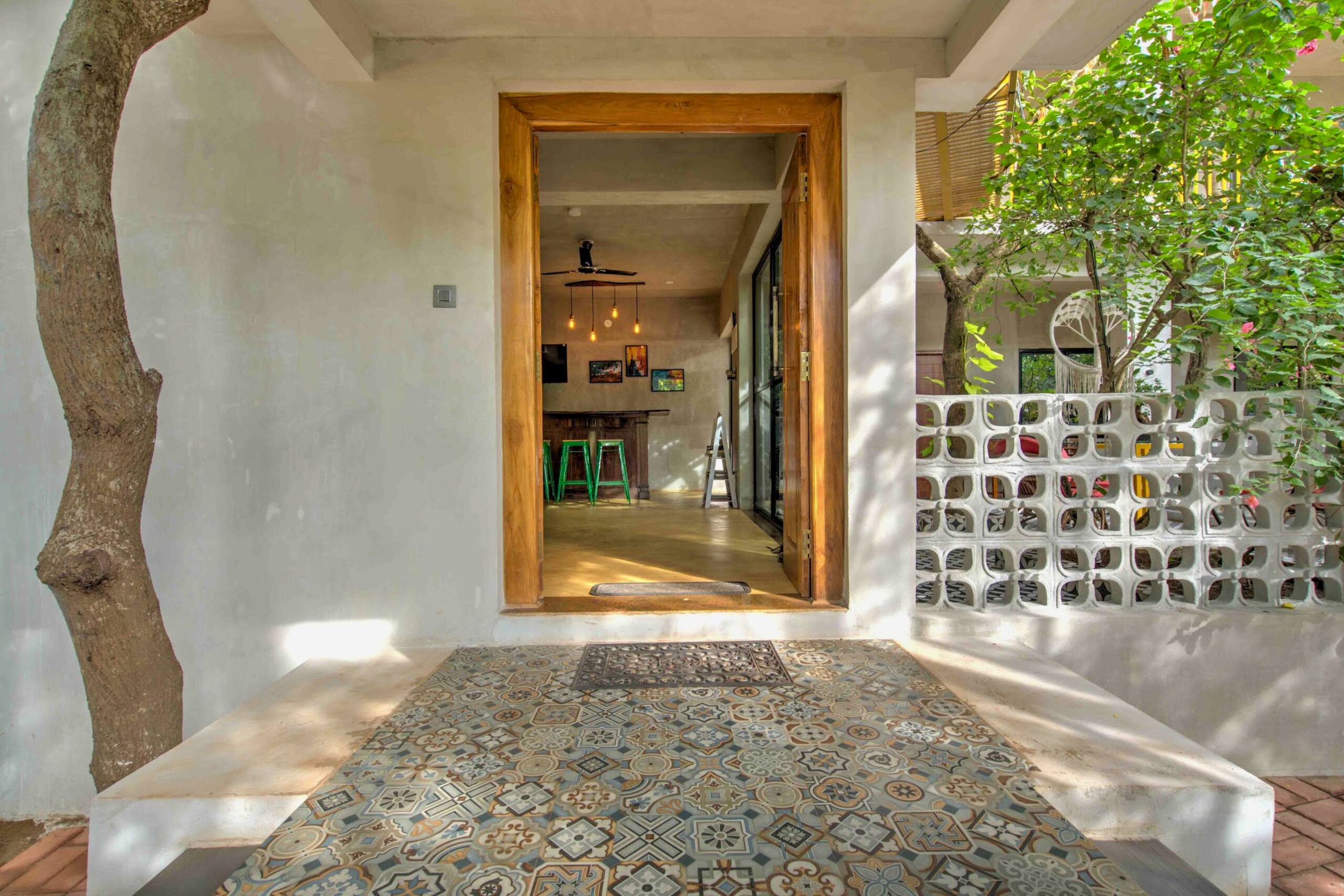 Private A/C room in spacious villa @colombhouse 16