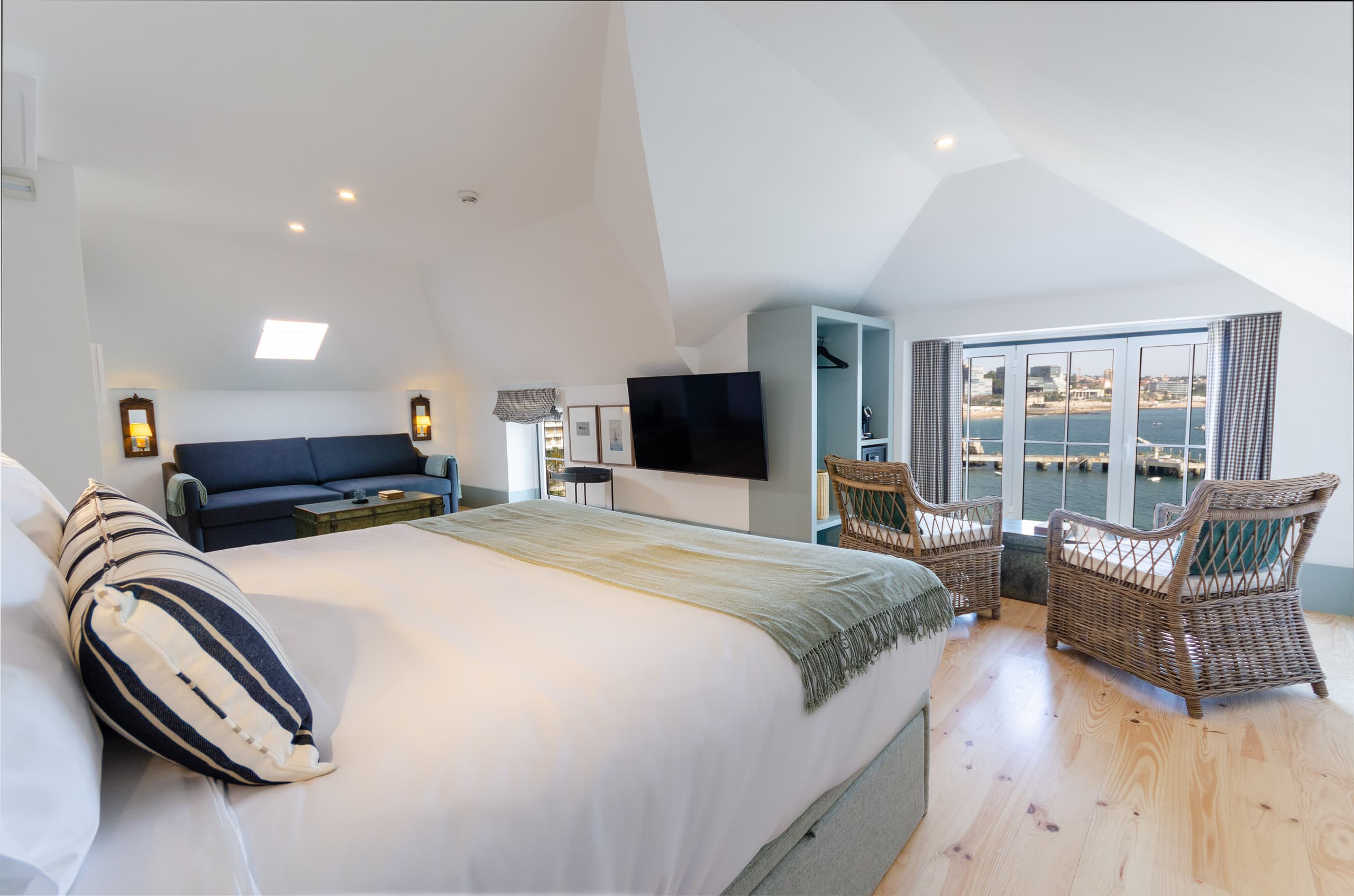Westlight Cascais Chalet | Junior Suite Vista Mar — photo 4