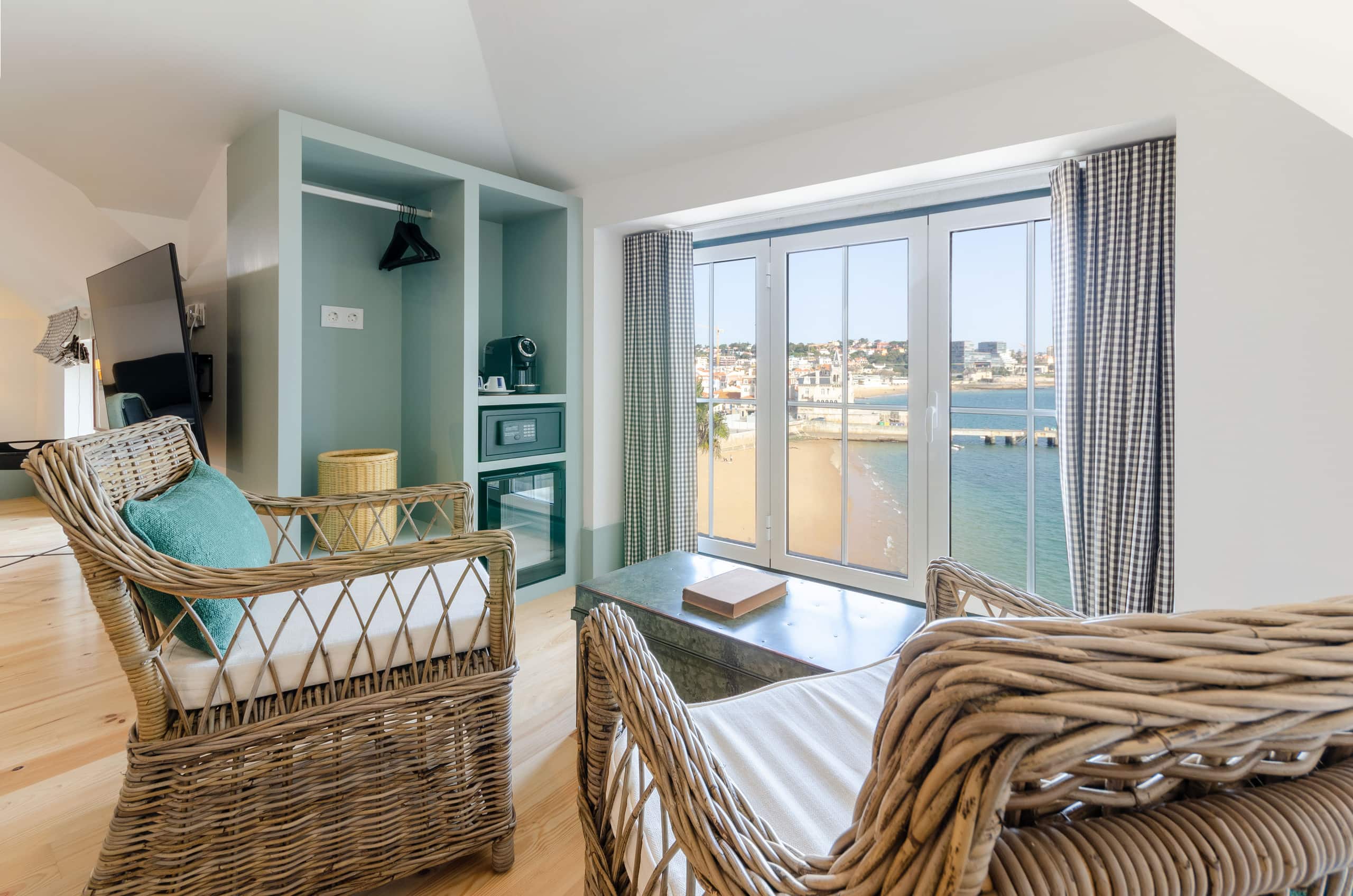 Westlight Cascais Chalet | Junior Suite Vista Mar — photo 3
