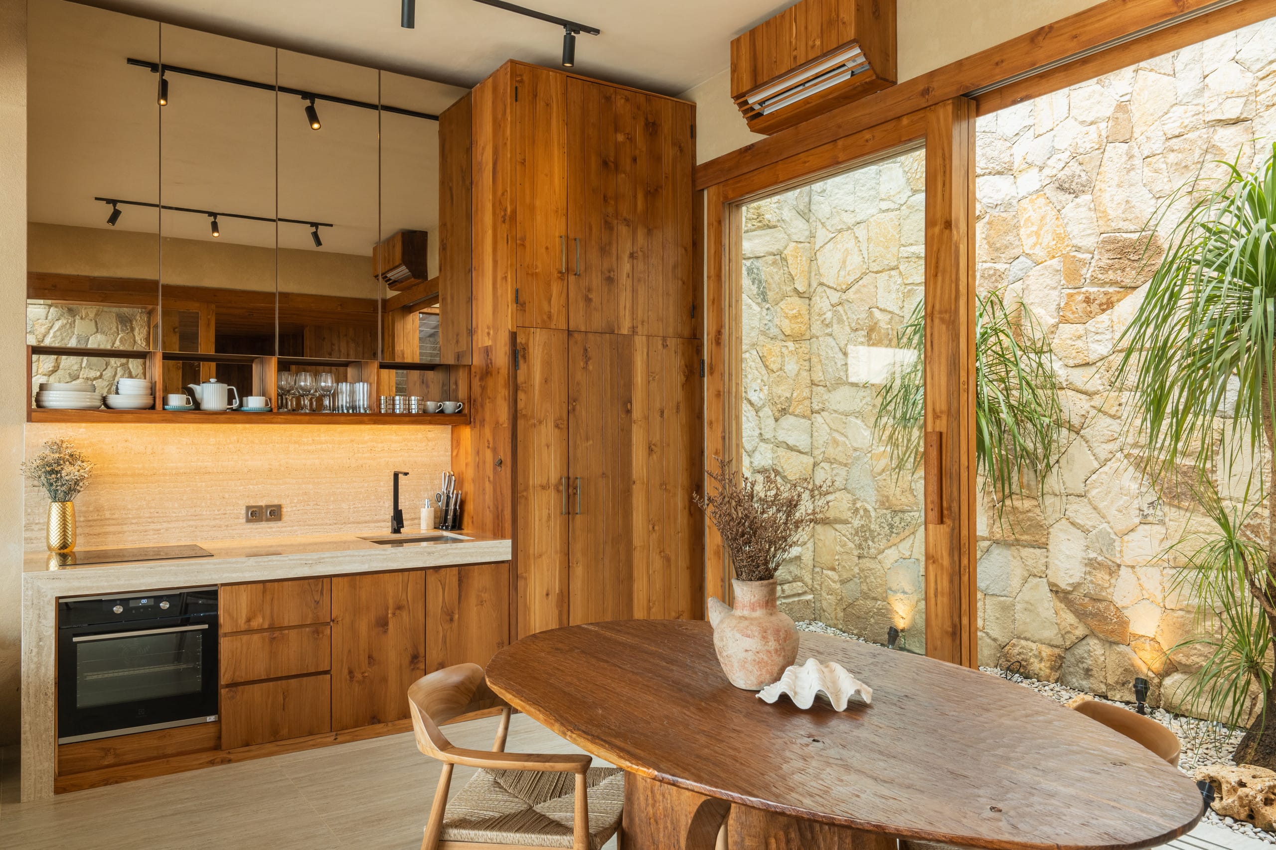 Beachfront Views Balian LuxVilla 15