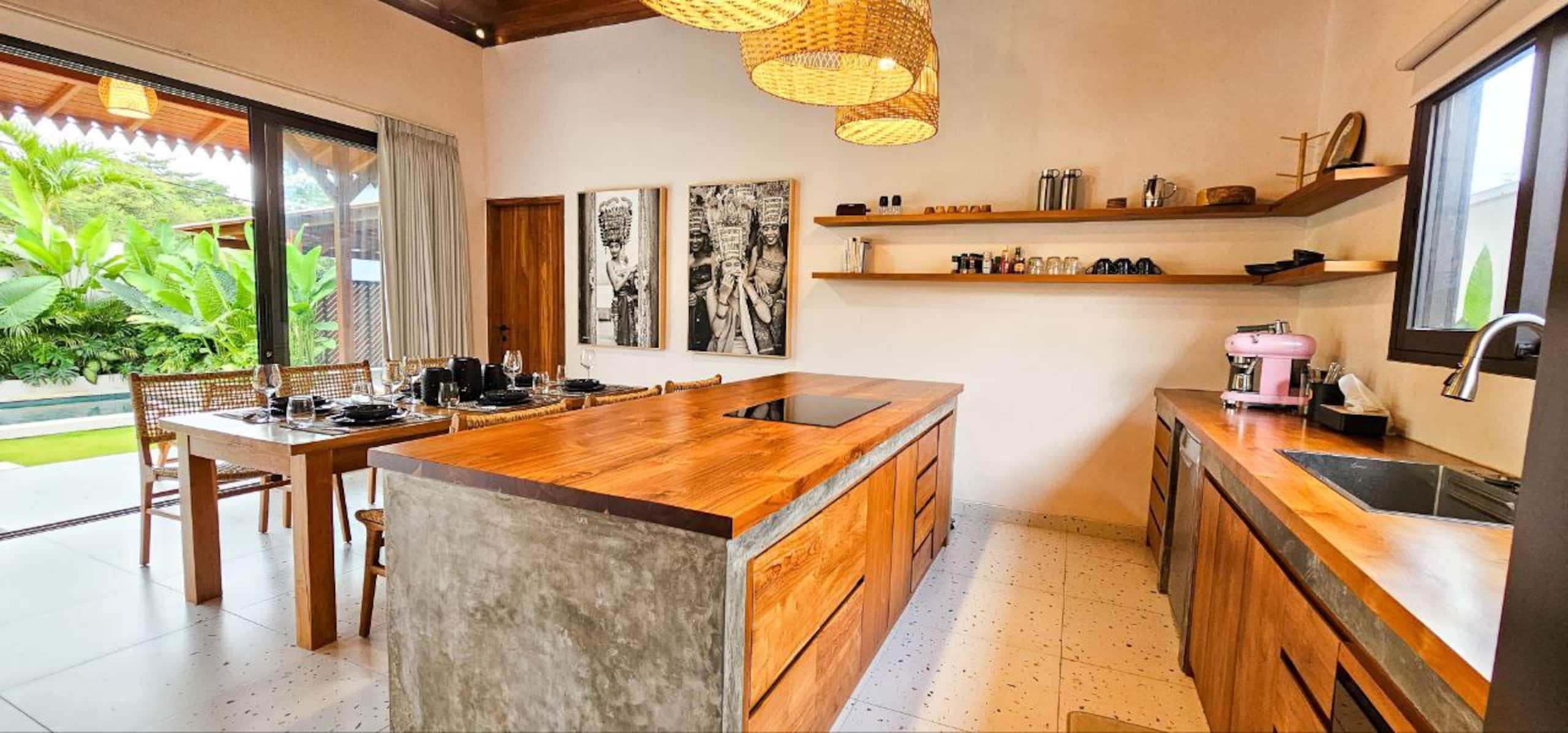 Spacious Luxury 2BR Tropical Villa in Jimbaran 22