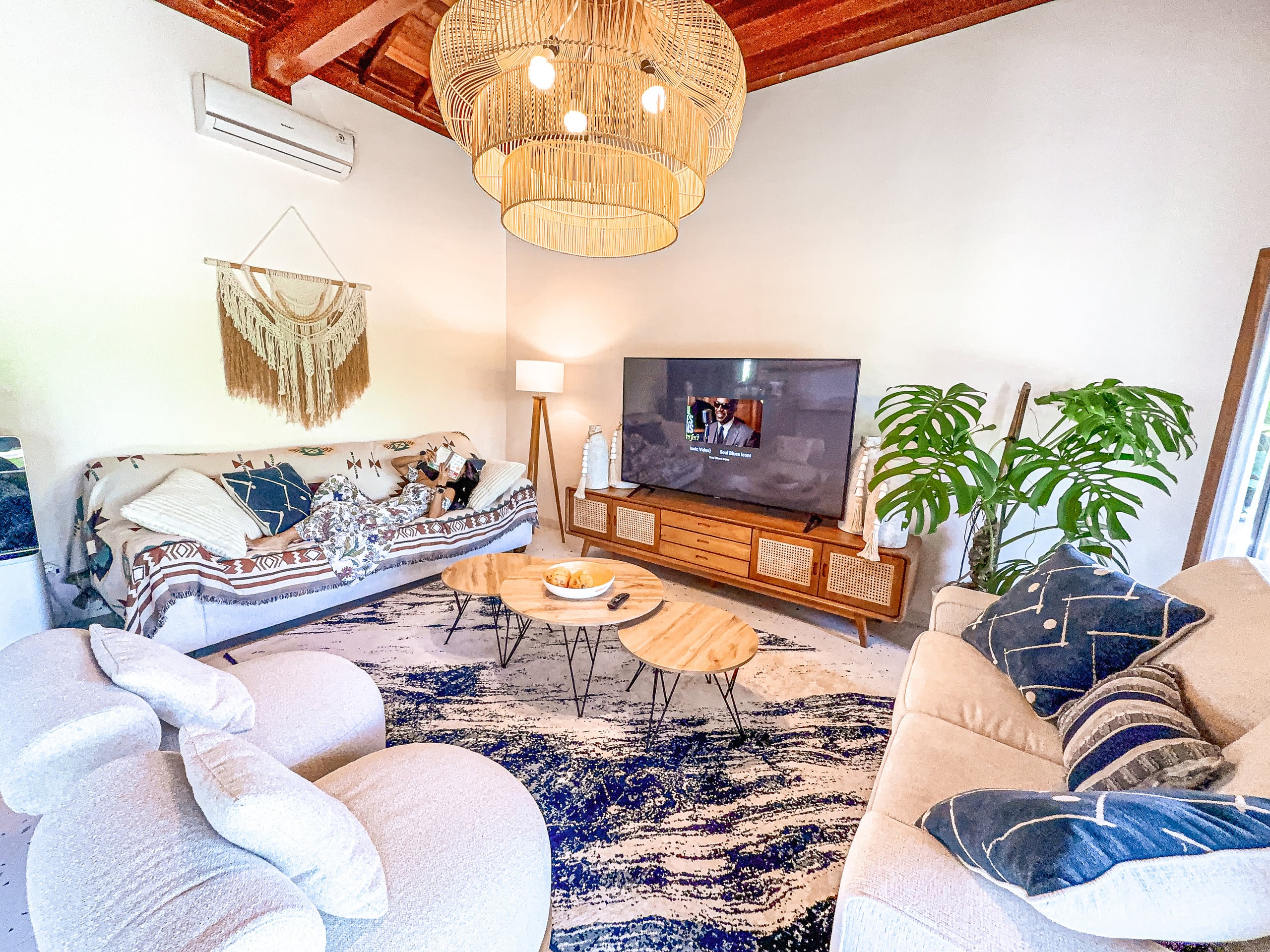 Spacious Luxury 2BR Tropical Villa in Jimbaran 12