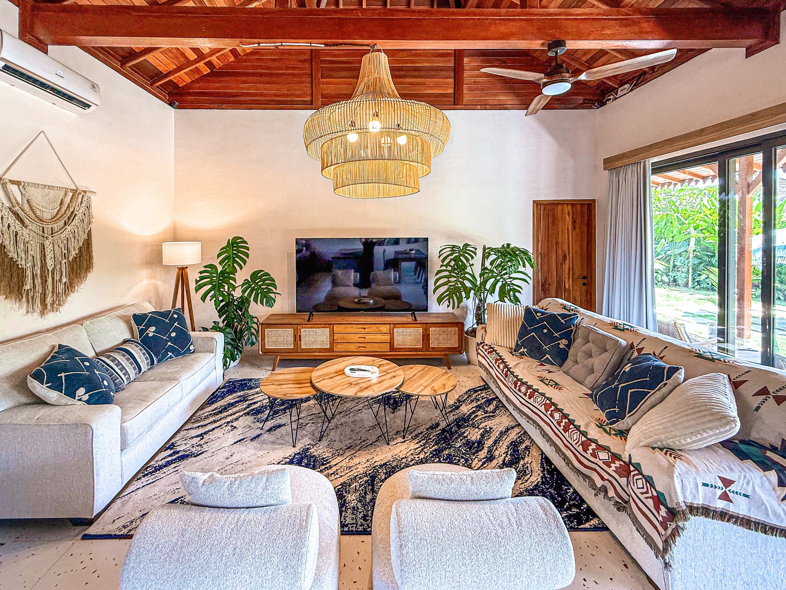 Spacious Luxury 2BR Tropical Villa in Jimbaran 7