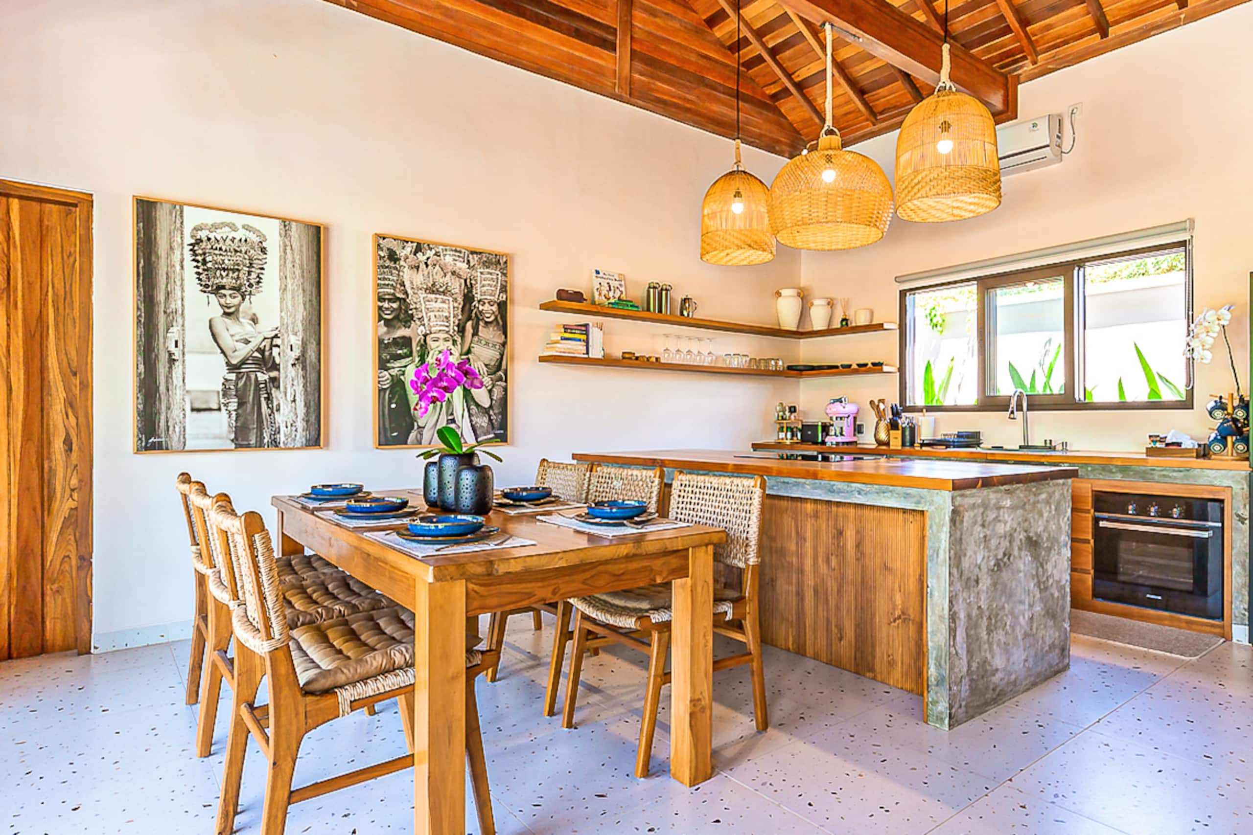 Spacious Luxury 2BR Tropical Villa in Jimbaran 29