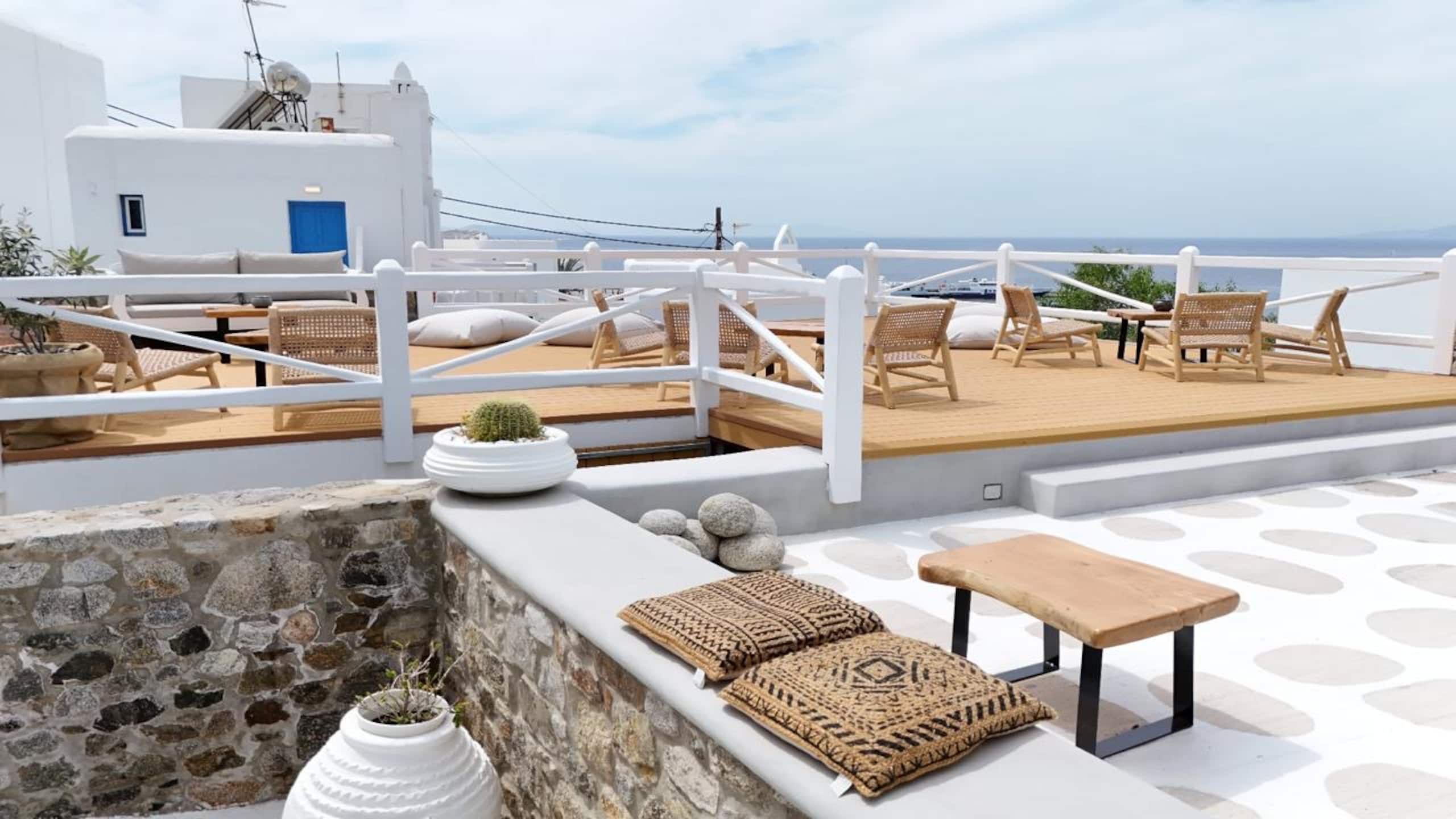 Mykonos Town Studio with Kitchen — photo 1