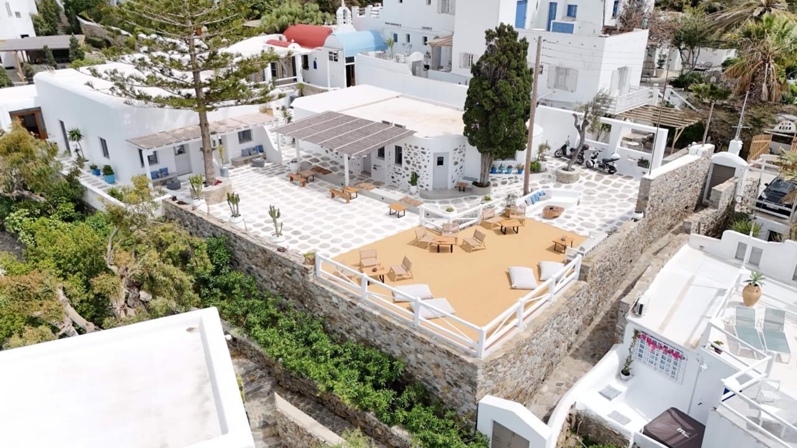 Mykonos Town Studio with Kitchen 25
