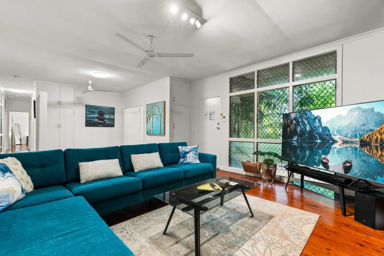Zen City Tropics: Fenced Yard - Balcony - Desk 15