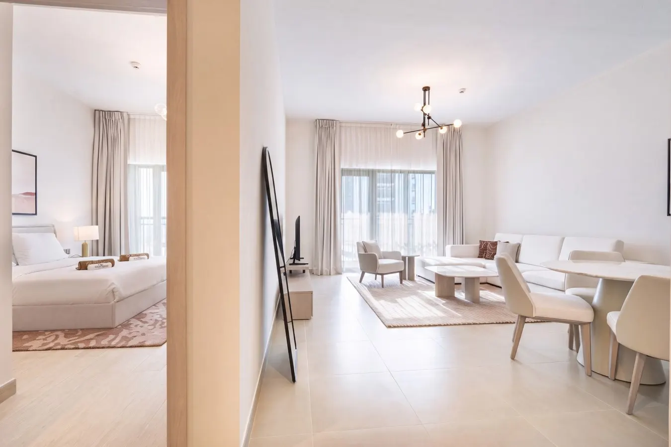 Bright Luxe Home in Yas Island 13