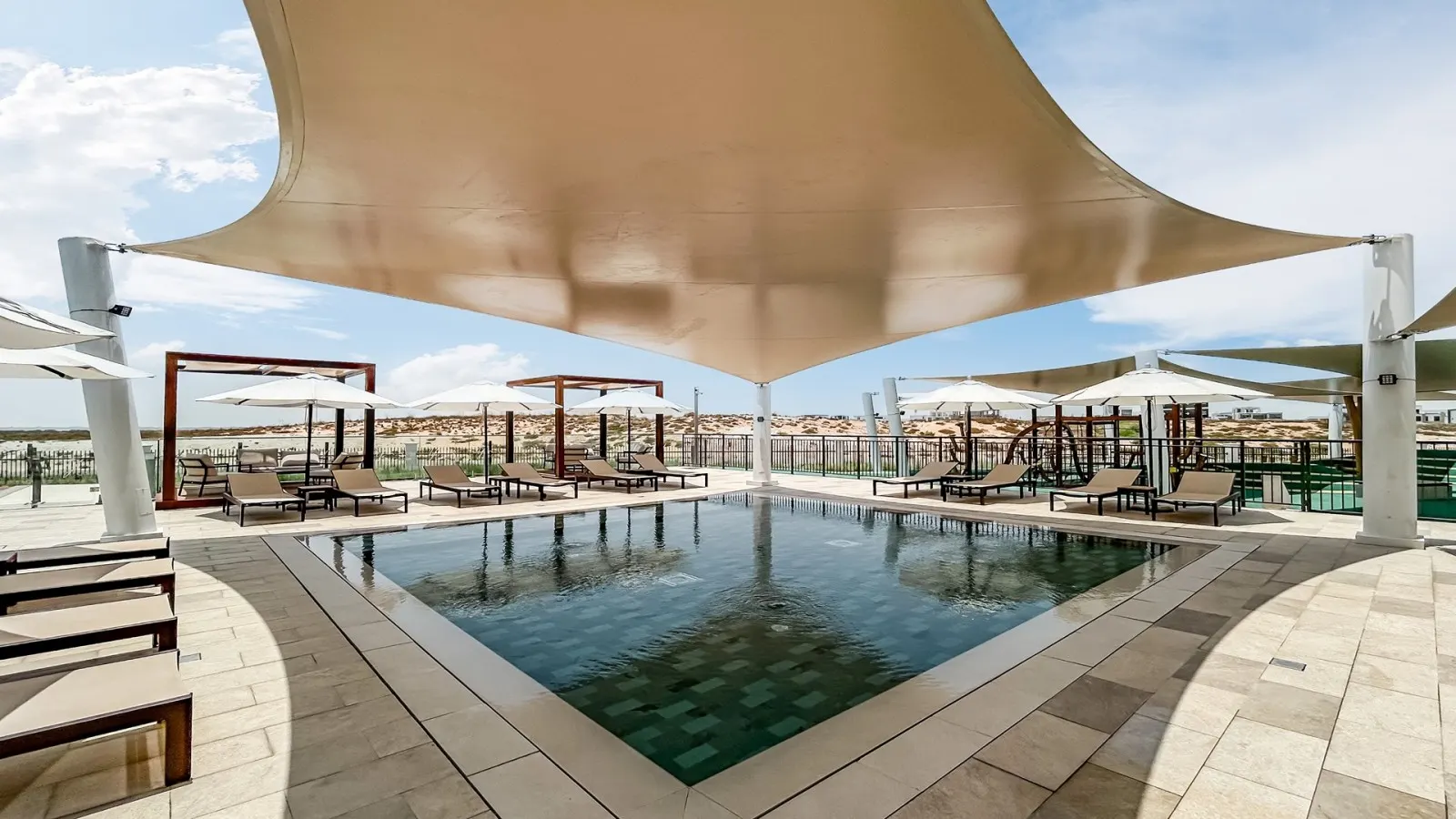 Bright Luxe Home in Yas Island 20