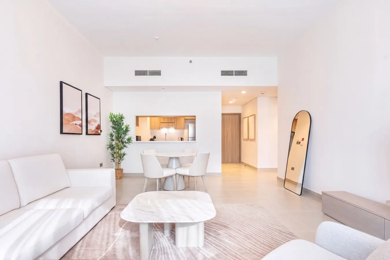 Bright Luxe Home in Yas Island 6