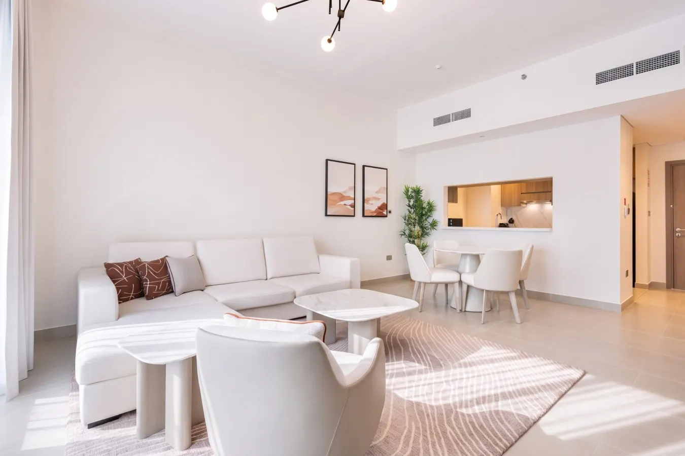 Bright Luxe Home in Yas Island 8