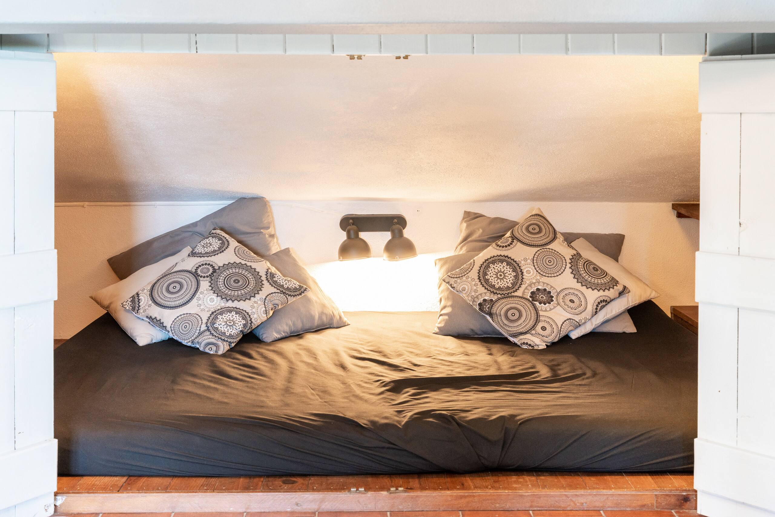 HOUSES WITH ROOMS\nCasa D'Aldeia de Cima (House at the Top of the Village) 32