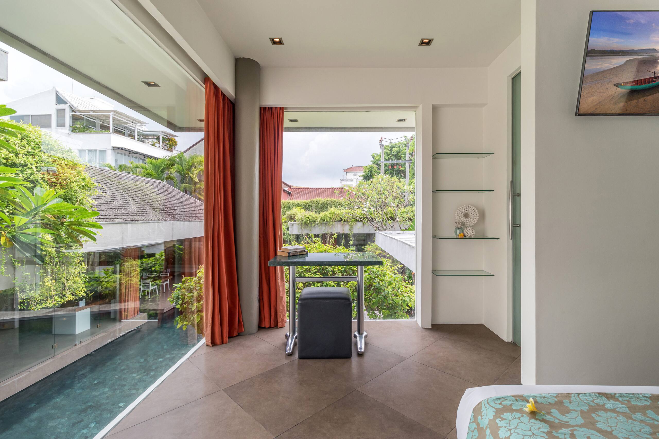 Stunning 4 Bed, Butler Service, Security, Central 27