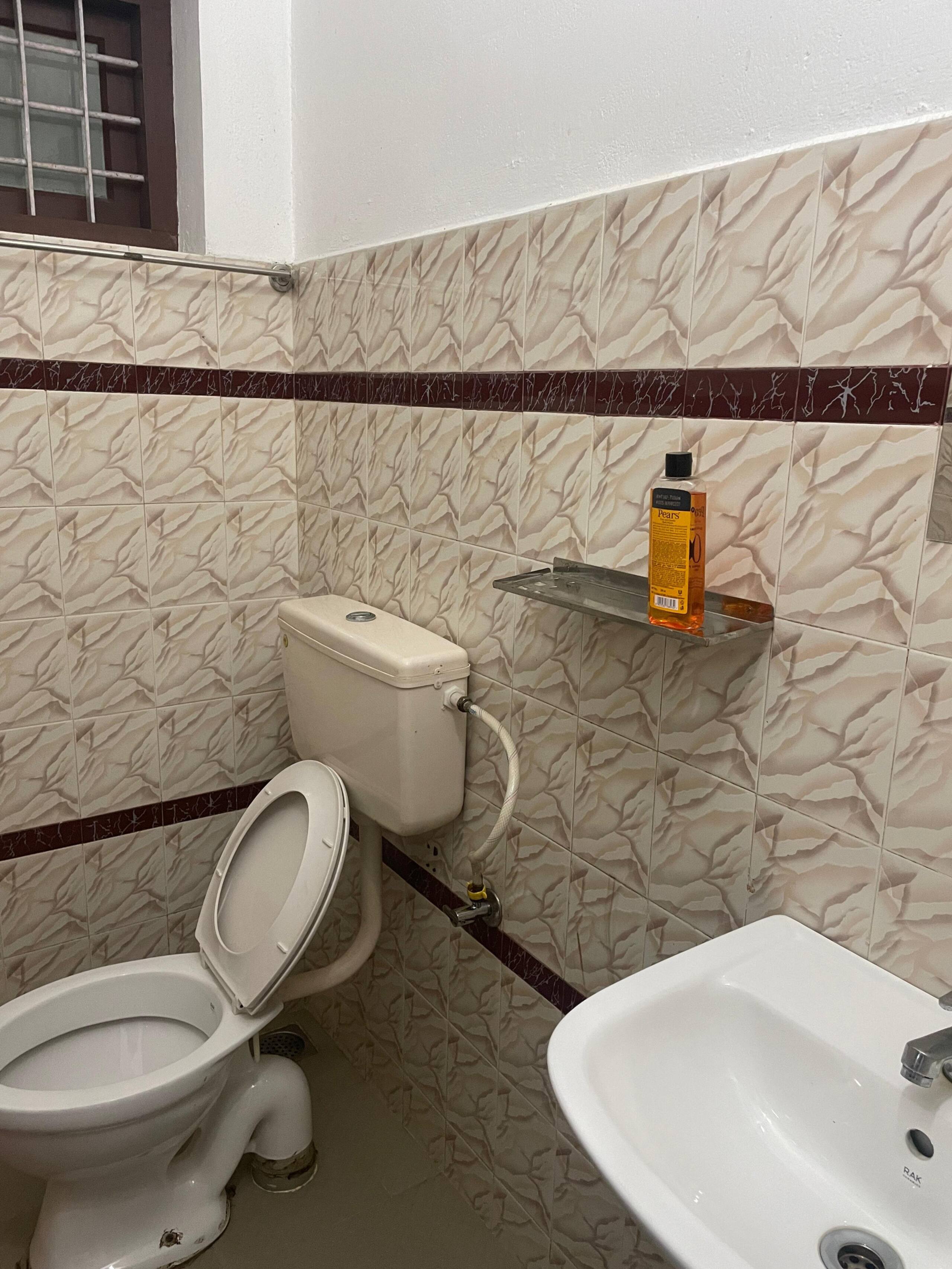 Secluded 3bhk house at Chalakudy w gated parking 22
