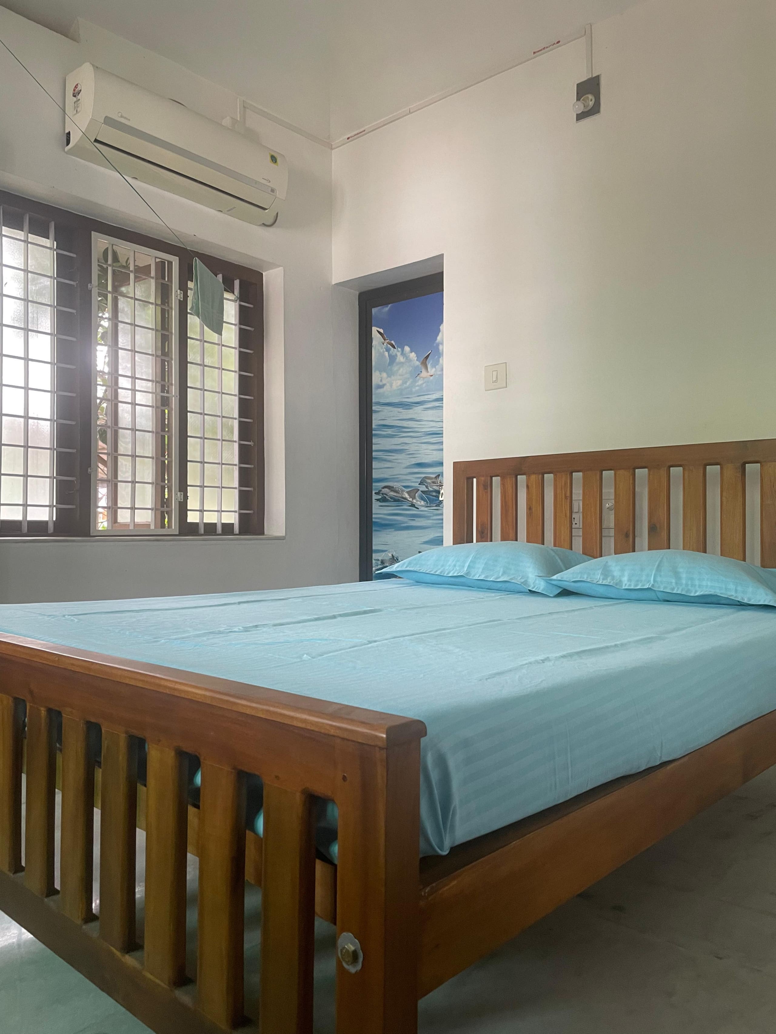 Secluded 3bhk house at Chalakudy w gated parking 16