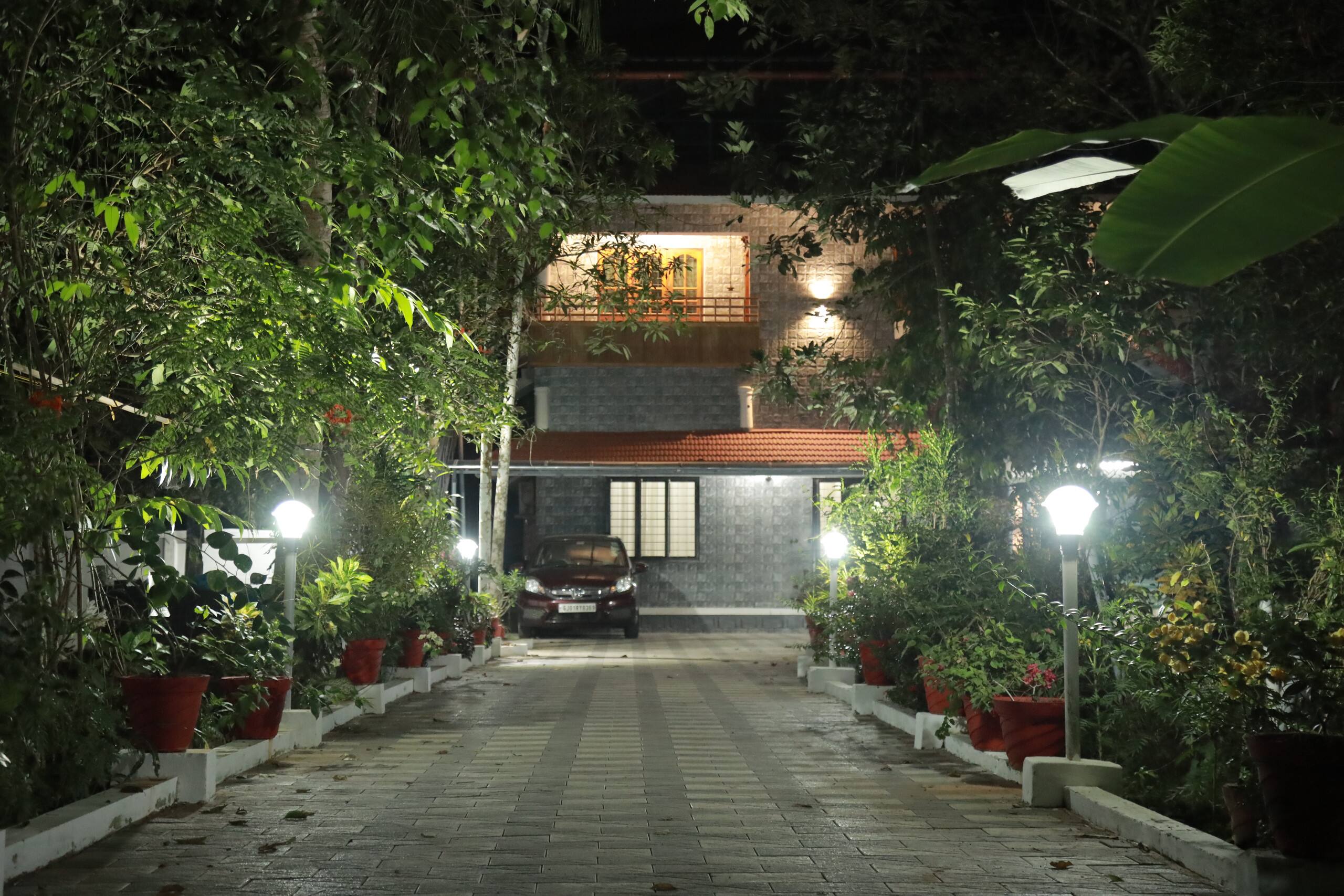 Anandam Stays - Premium 3 BHK plush home-stay! 32